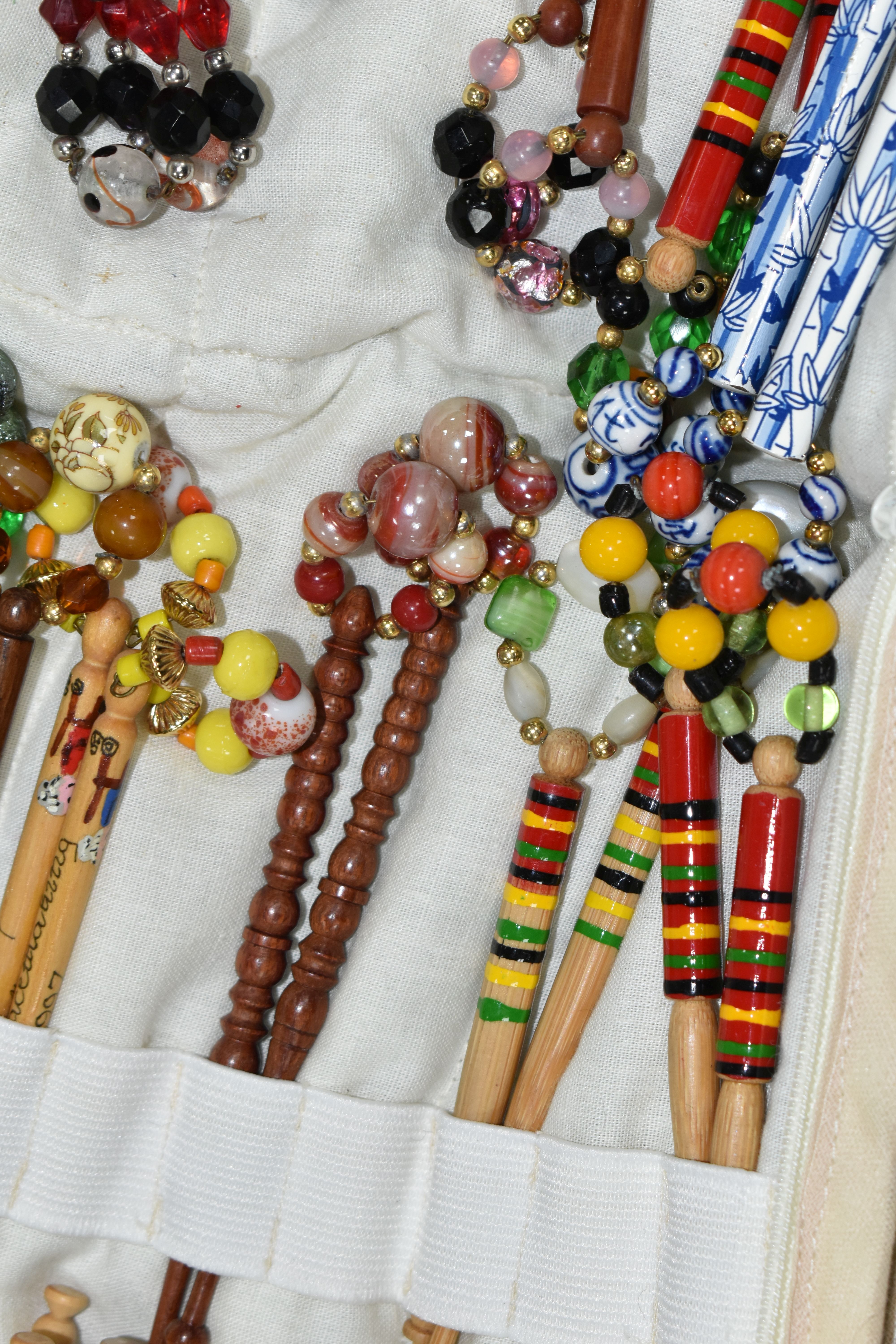 TWO BOXES OF LACE MAKING BOBBINS AND CUSHIONS, to include a large collection of lace making - Image 5 of 10