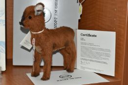 A BOXED STEIFF LIMITED EDITION 'HINDA DOE', no.006807, ltd ed no.225/1000, russet alpaca, height