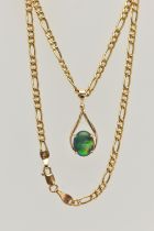 A 9CT GOLD FIGARO CHAIN WITH AN AMMOLITE PENDANT, chain fitted with a lobster clasp, hallmarked