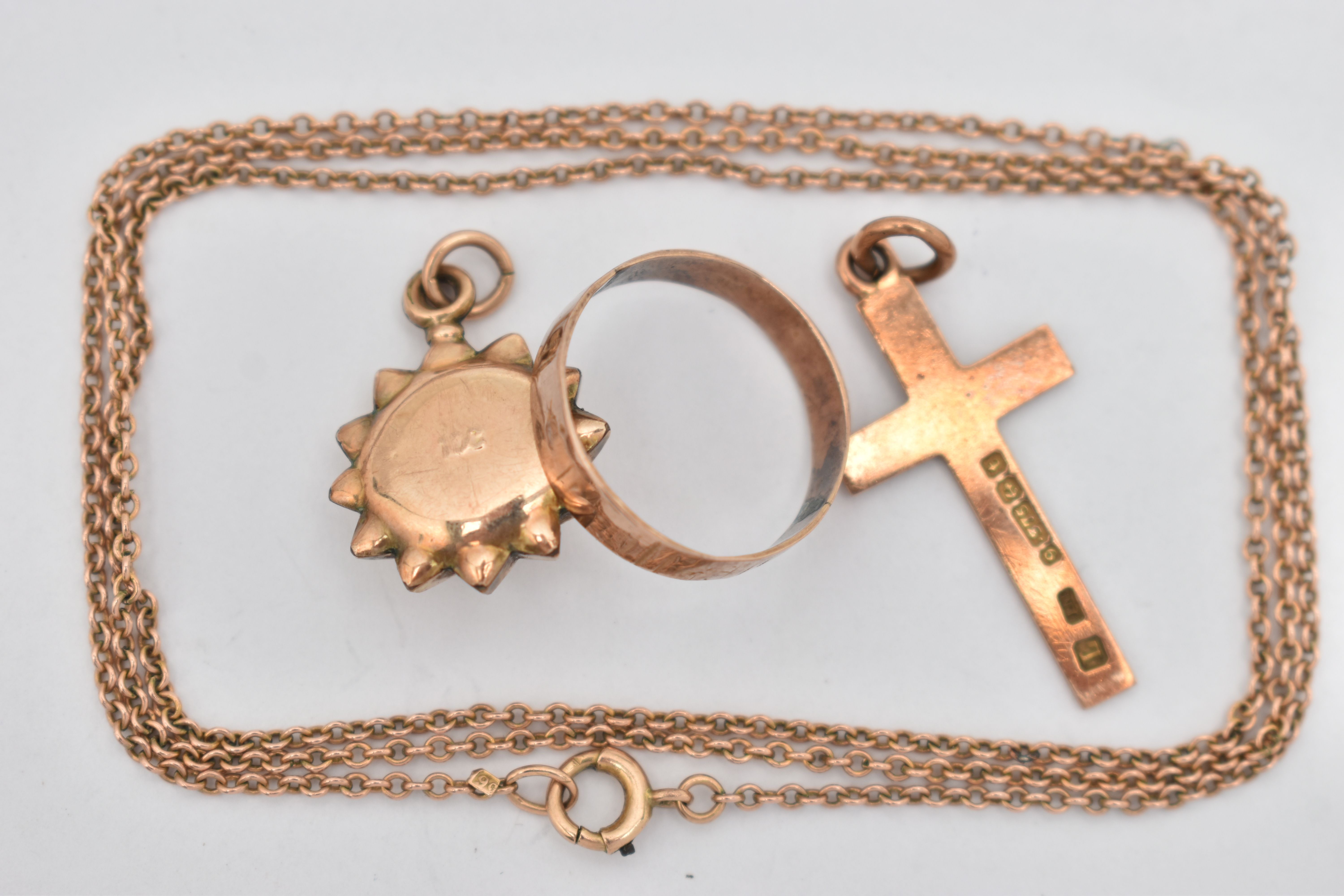 FOUR ITEMS OF JEWELLERY, to include a 9ct gold cross pendant, fitted with a jump ring for - Image 2 of 3