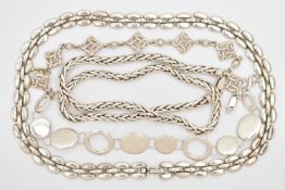 AN ASSORTMENT OF WHITE METAL JEWELLERY, to include a Mexican brick link necklace, stamped Mexico,