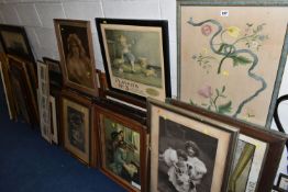 A LARGE QUANTITY OF LATE 19TH / EARLY 20TH CENTURY PRINTS ETC, to include Pears style prints,