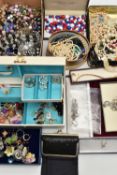 A BOX OF ASSORTED JEWELLERY AND BOXES, to include a small assortment of white metal jewellery,