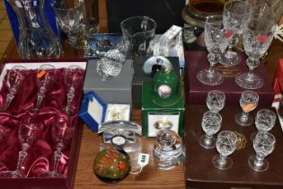 A QUANTITY OF CUT CRYSTAL AND GLASSWARE, comprising a limited edition Caithness glass paperweight '