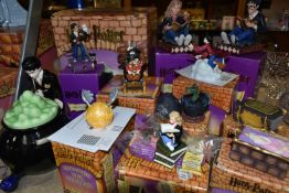 A GROUP OF BOXED ENESCO HARRY POTTER ITEMS, comprising a Harry Potter cookie jar (glasses loose),