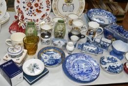 A GROUP OF CERAMICS AND GLASS WARE, to include a pair of Doulton Lambeth vases with relief moulded
