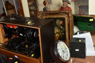 A CASED SINGER SEWING MACHINE, HORN, MIRROR, PICTURES AND SUNDRY ITEMS, to include a cased Singer