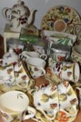 A GROUP OF CERAMICS, to include a seventeen piece Spode Fruit Haven tea set, including boxed teapot,