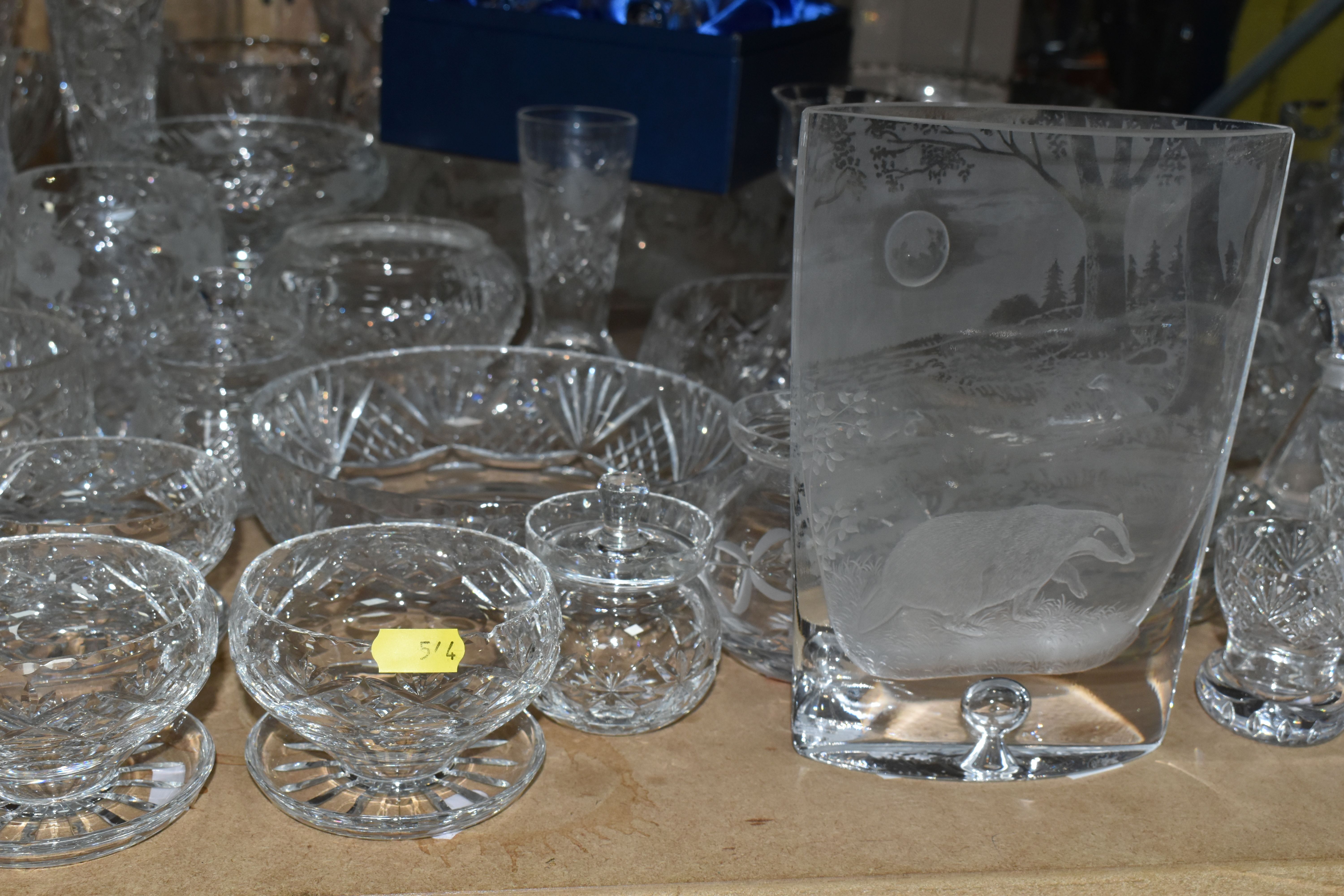 A LARGE QUANTITY OF CUT CRYSTAL AND GLASSWARE, comprising a David Whyman glass vase depicting a - Image 3 of 9