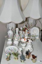 A GROUP OF CERAMICS, to include a pair of Aynsley Wild Tudor table lamps, a Royal Albert Old Country