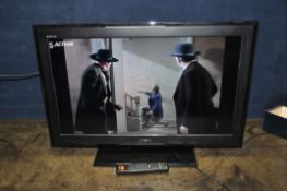 A SONY KDL-32S5500 32in TV with remote (PAT pass and working)