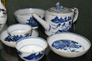 A LATE 18TH CENTURY CHINESE EXPORT PORCELAIN BLUE AND WHITE SIX PIECE TEA SERVICE, moulded basket