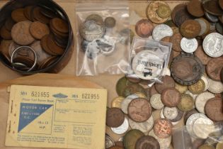 A CLARKS SHOE BOX OF AMOUNTS OF WORLD COINS, to include Morocco 1903 Silver 1/4 Rial, Emanuele III