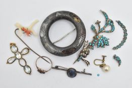 A SMALL BOX OF JEWELLERY, to include an AF white metal circular brooch set with banded agate