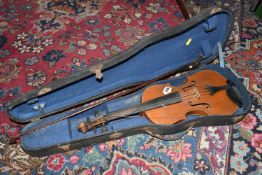 AN UNBRANDED 20TH CENTURY VIOLIN IN HARD CASE, the two piece back is approximately 35cm long with