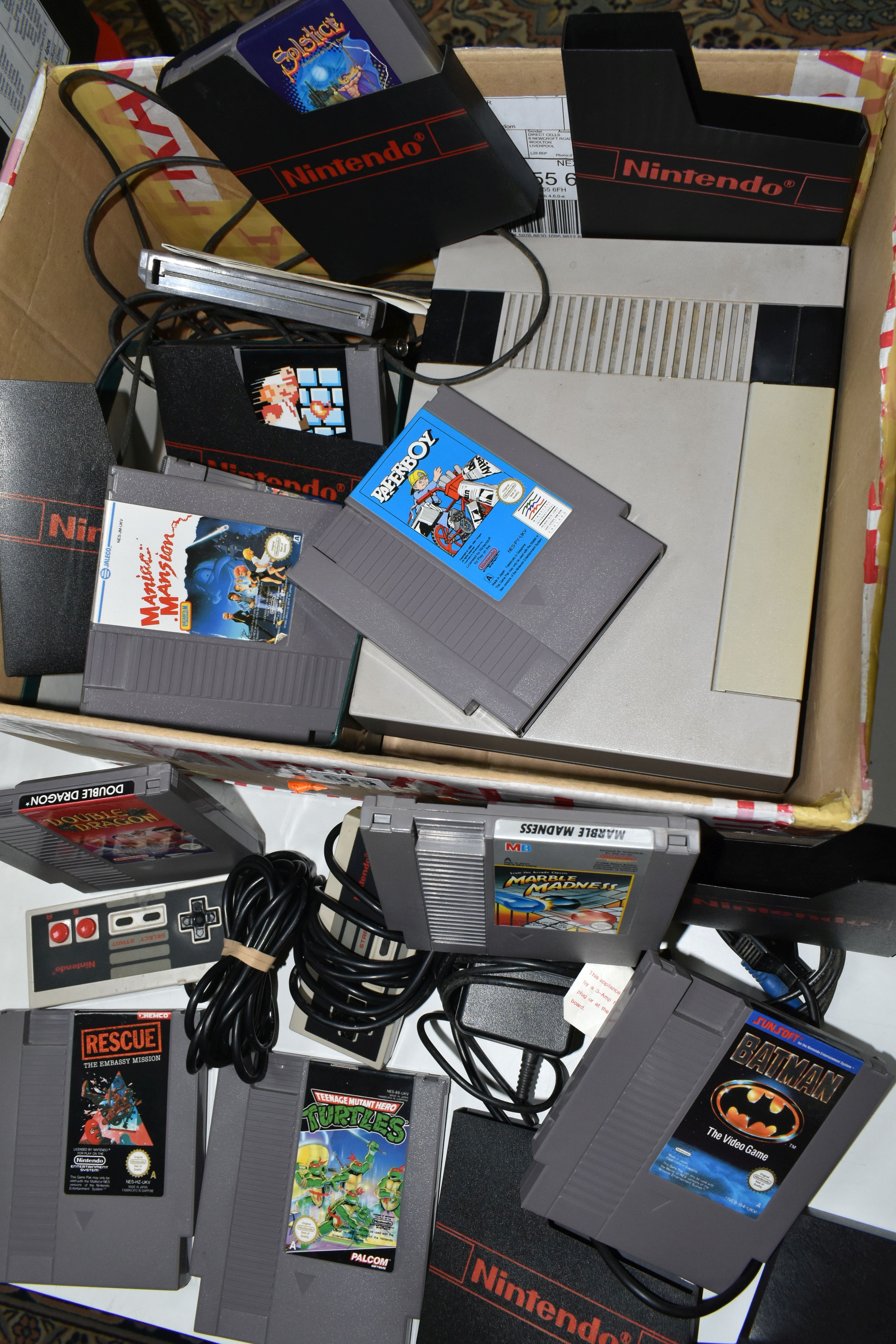 NINTENDO NES CONSOLE AND GAMES, includes Super Mario Bros, Super Mario Bros 3, Double Dragon, - Image 4 of 5