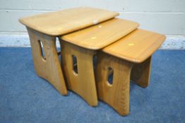 A MID CENTURY ELM ERCOL WINDSOR NEST OF THREE TABLES, largest width 64cm x depth 41cm x height