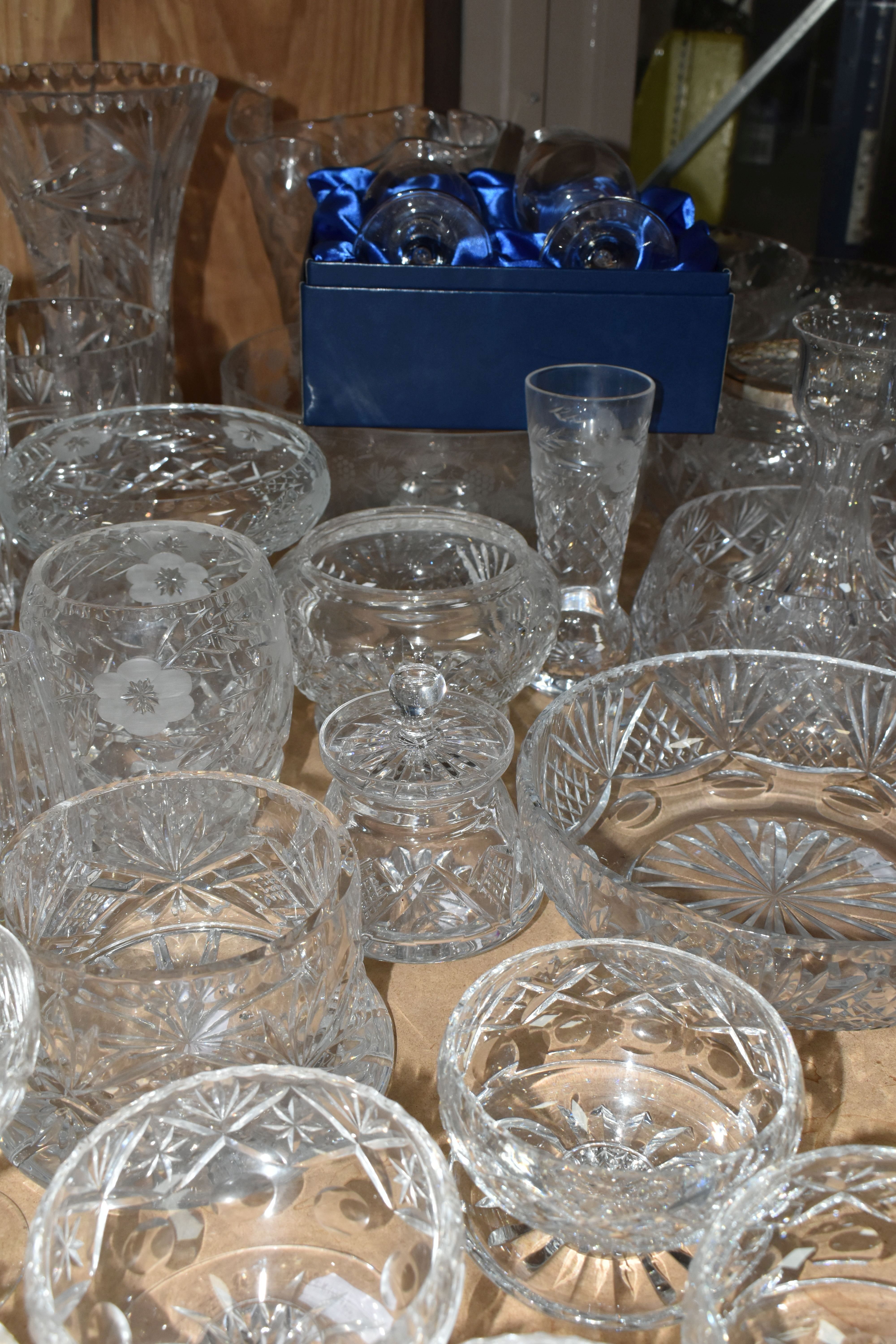 A LARGE QUANTITY OF CUT CRYSTAL AND GLASSWARE, comprising a David Whyman glass vase depicting a - Image 7 of 9