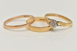 A SELECTION OF THREE 18CT YELLOW GOLD RINGS, to include a diamond single stone ring set with a