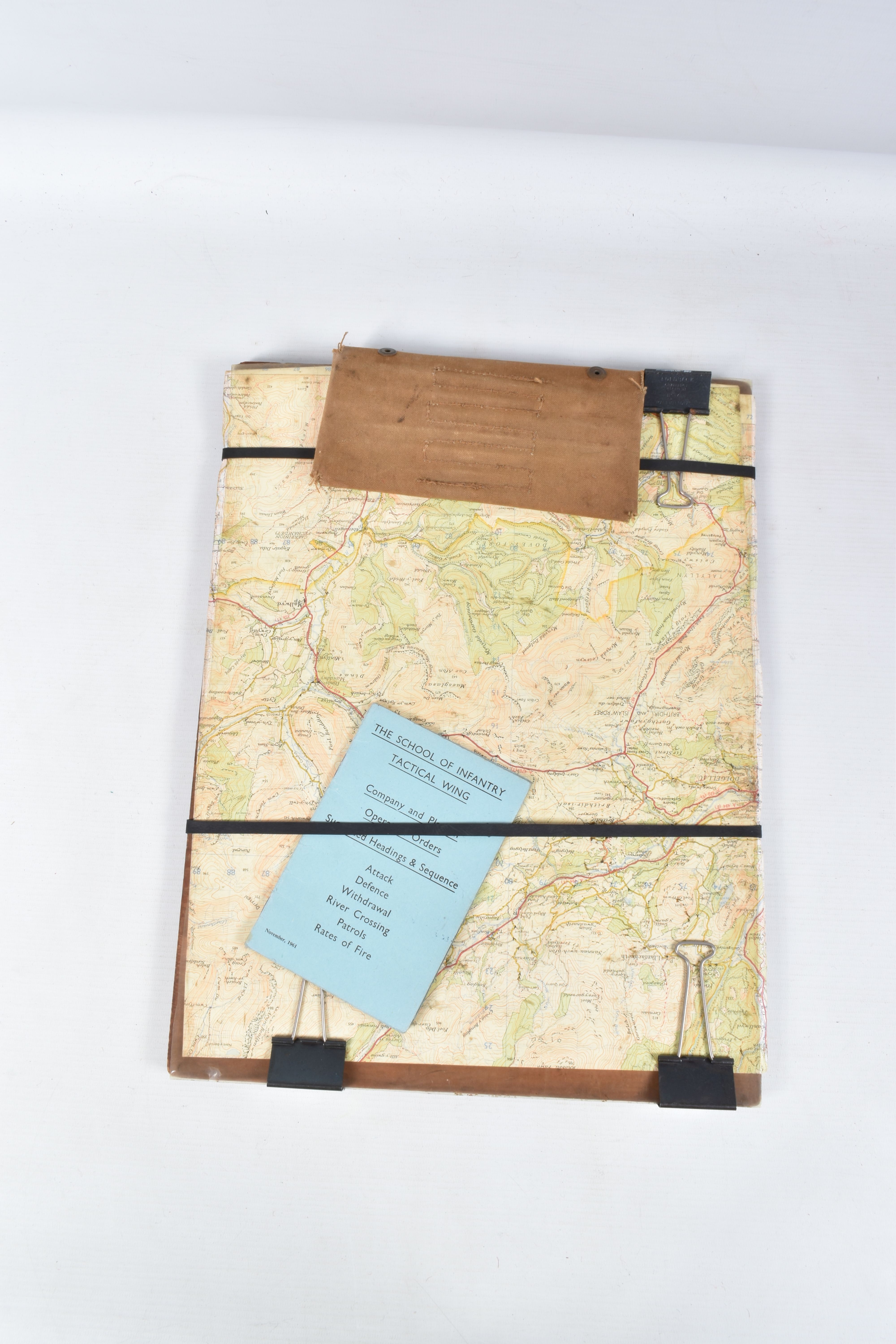 A WWII 1945 DATED MAP CASE ALONG WITH A SELECTION OF BELTS AND BADGES ETC, the map case is made by - Image 8 of 8