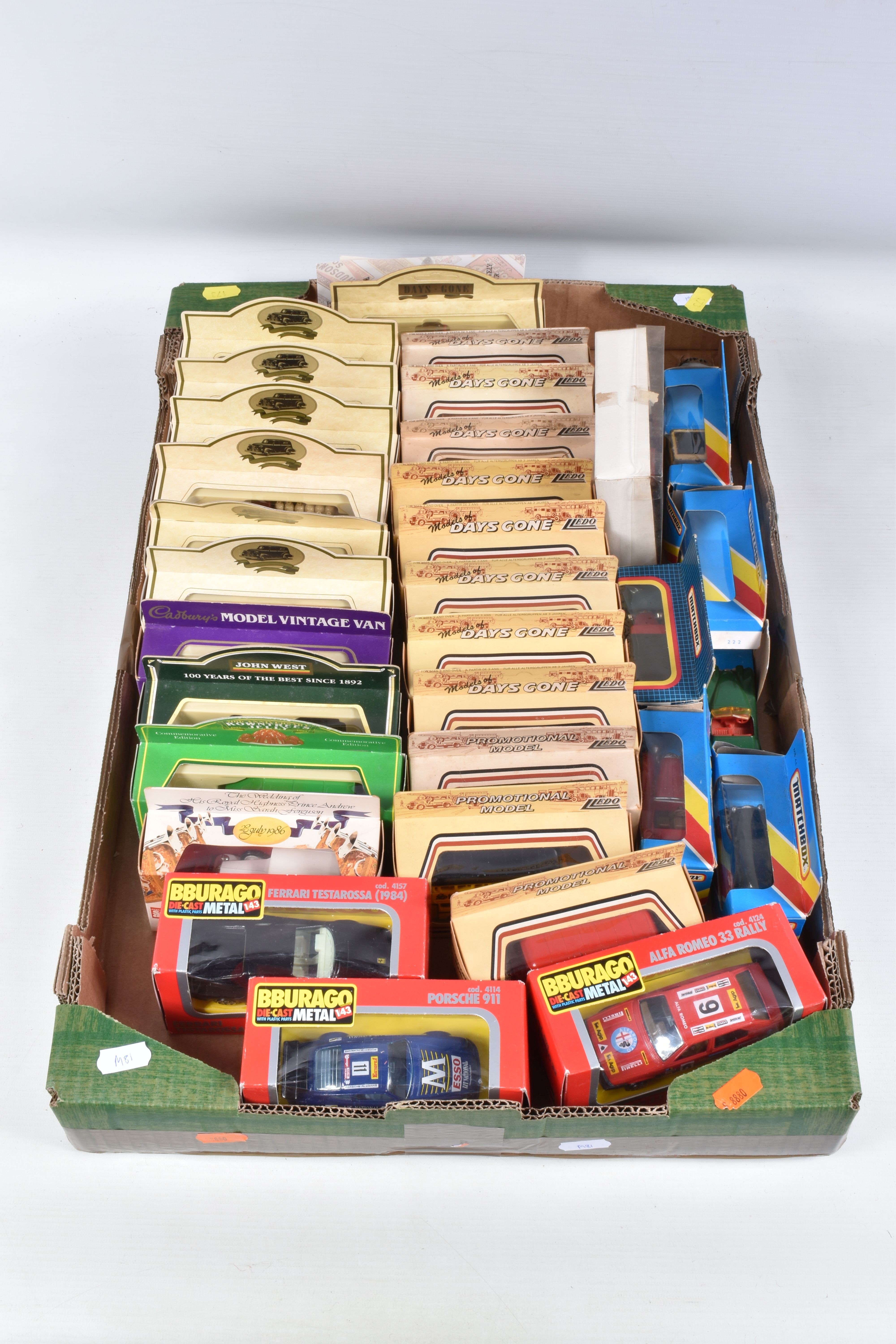 A QUANTITY OF BOXED AND UNBOXED DIECAST VEHICLES, boxed items to include Matchbox Models of - Image 5 of 13
