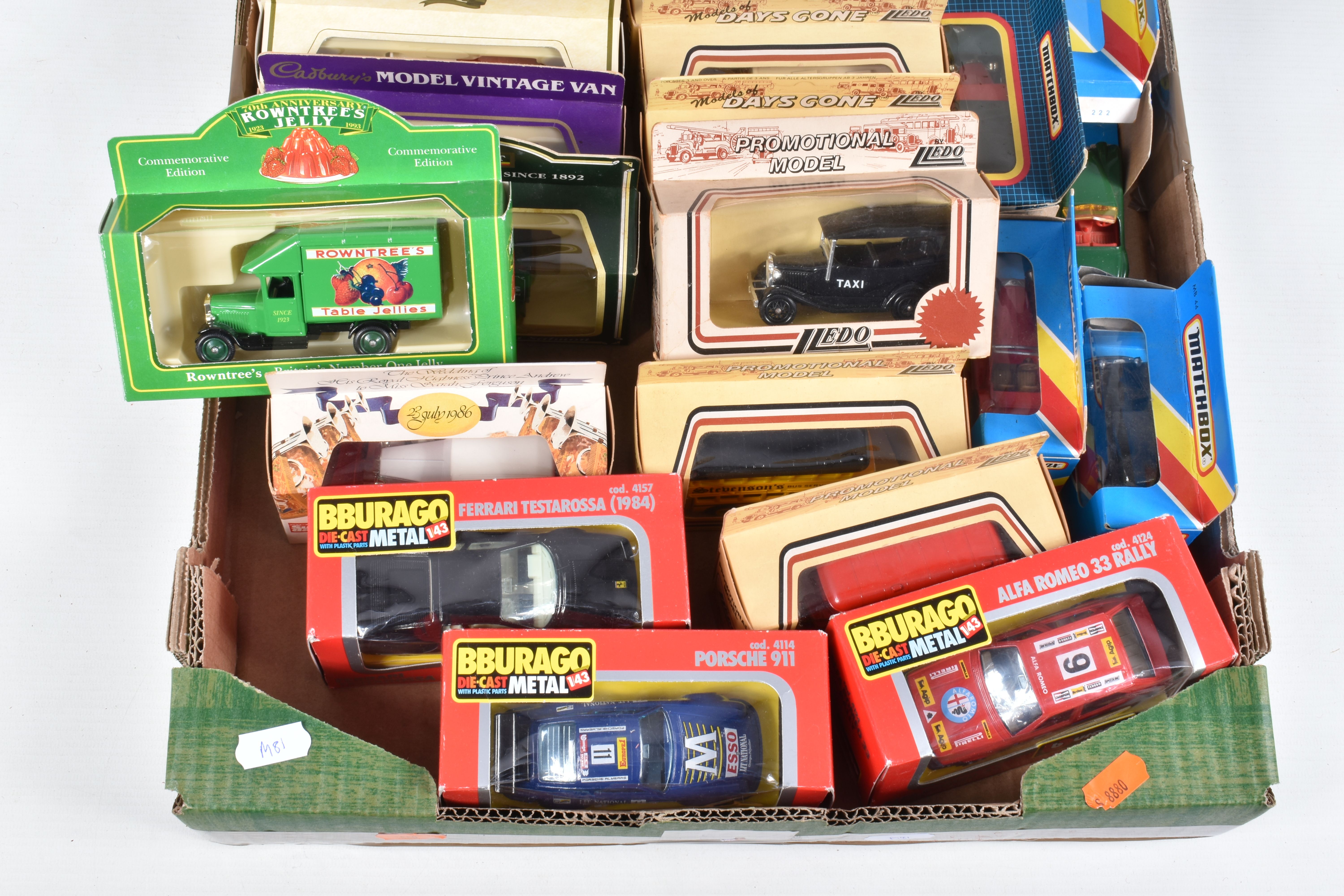 A QUANTITY OF BOXED AND UNBOXED DIECAST VEHICLES, boxed items to include Matchbox Models of - Image 8 of 13