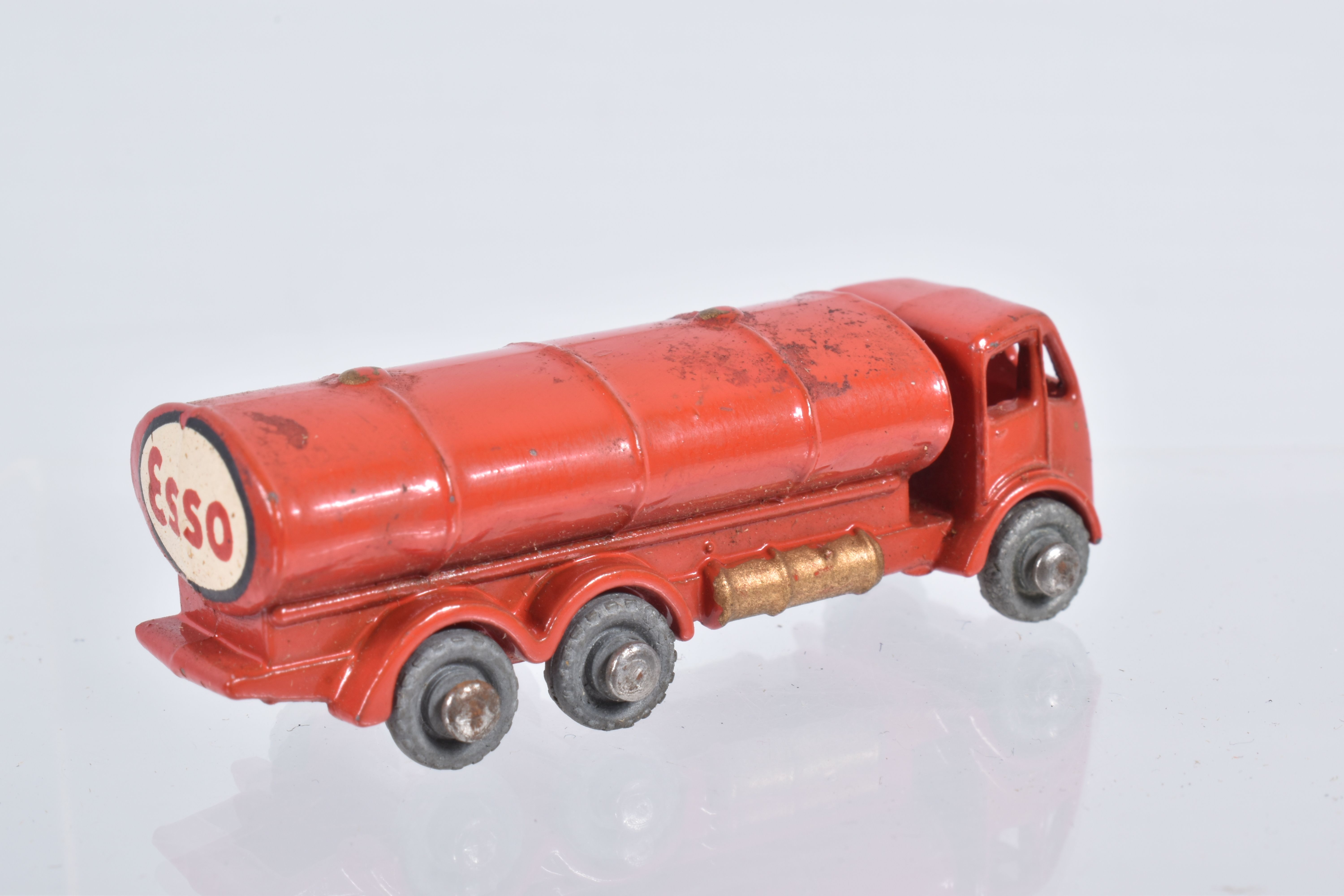 SEVEN BOXED MOKO LESNEY MATCHBOX SERIES LORRY AND TRUCK MODELS, E.R.F. Road Tanker 'Esso', No.11, - Image 19 of 44