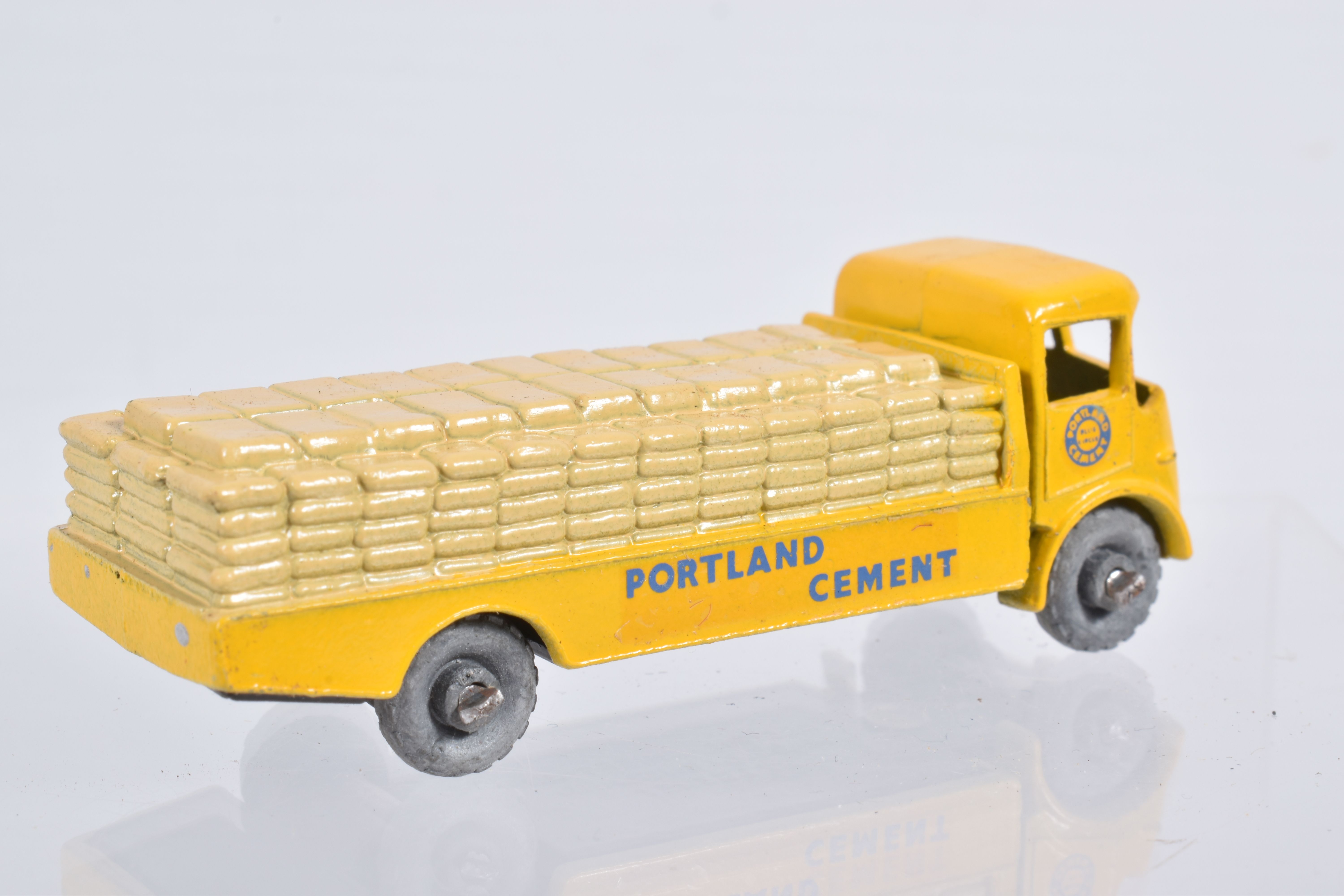 SEVEN BOXED MOKO LESNEY MATCHBOX SERIES LORRY AND TRUCK MODELS, E.R.F. Road Tanker 'Esso', No.11, - Image 43 of 44