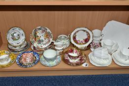 A GROUP OF SHELLEY, ROYAL ALBERT, ROYAL CROWN DERBY AND OTHER TEAWARE, including Royal Albert Old