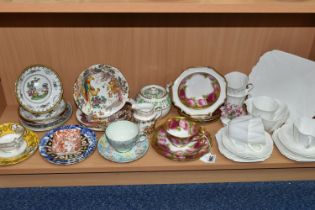 A GROUP OF SHELLEY, ROYAL ALBERT, ROYAL CROWN DERBY AND OTHER TEAWARE, including Royal Albert Old