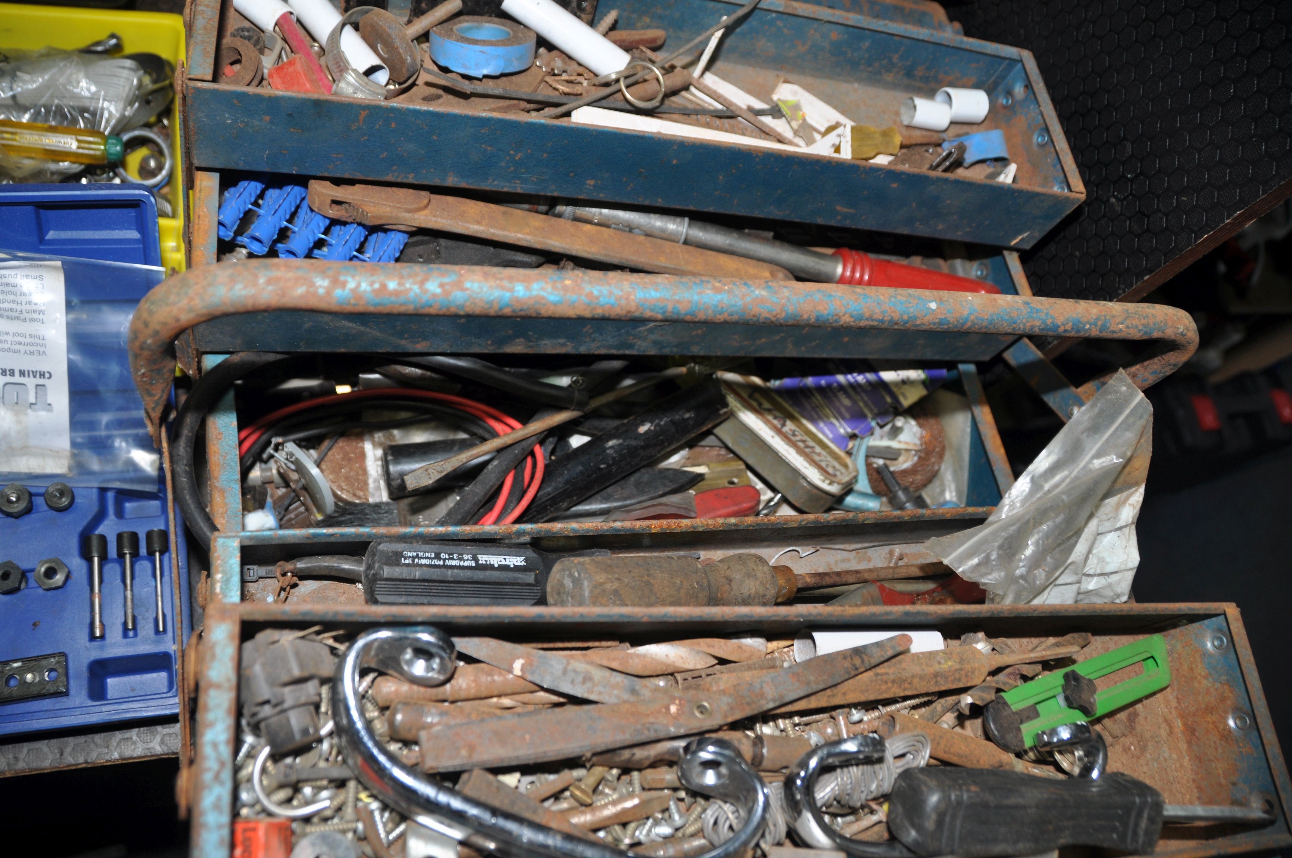 FOUR TOOLBOXES AND A TRAY CONTAINING TOOLS including two 17in wooden planes, two coffin planes, - Image 2 of 10