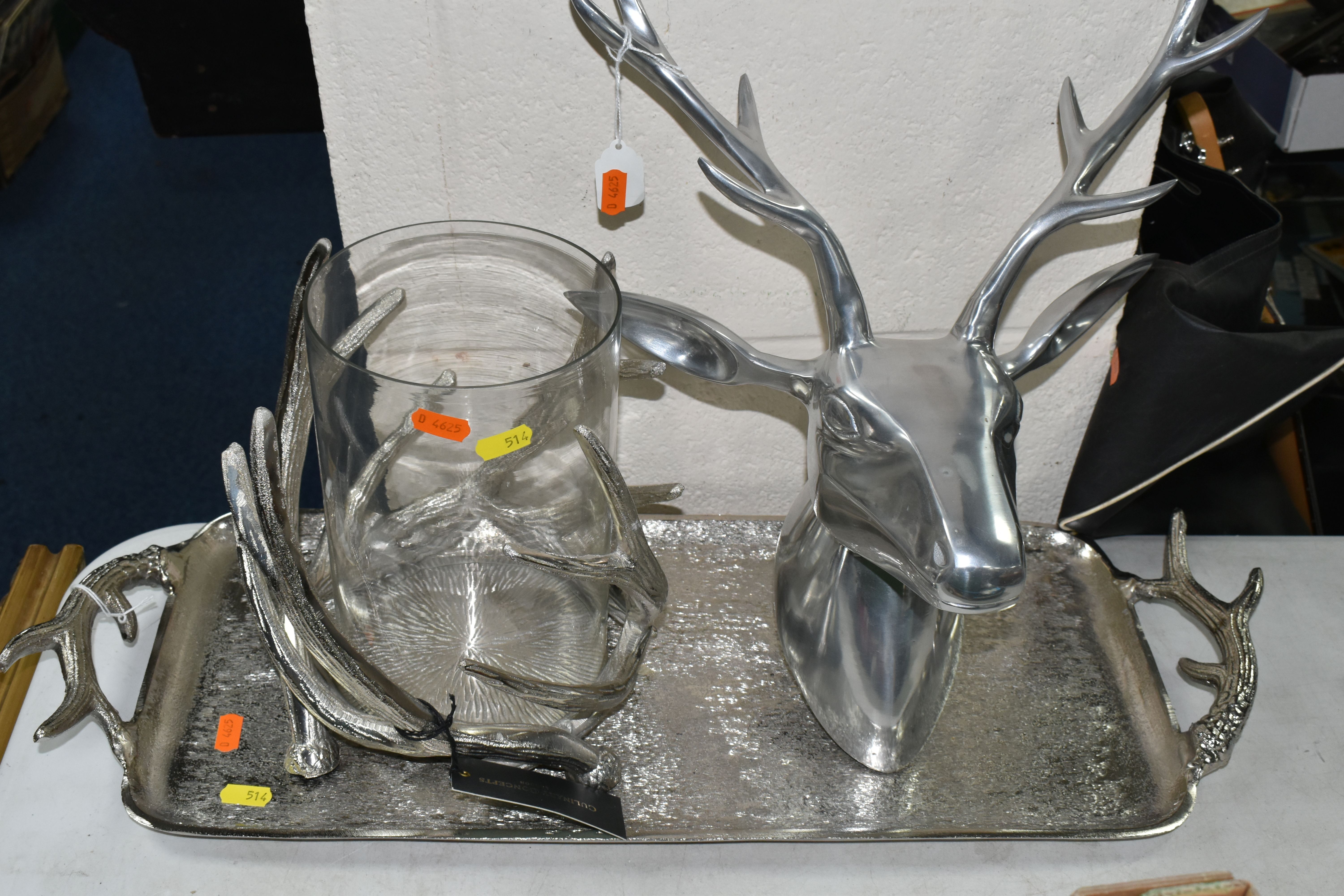 FOUR PIECES OF STAG THEMED MODERN METALWARE, comprising two wall mounts, width of widest 56cm, a - Image 4 of 6