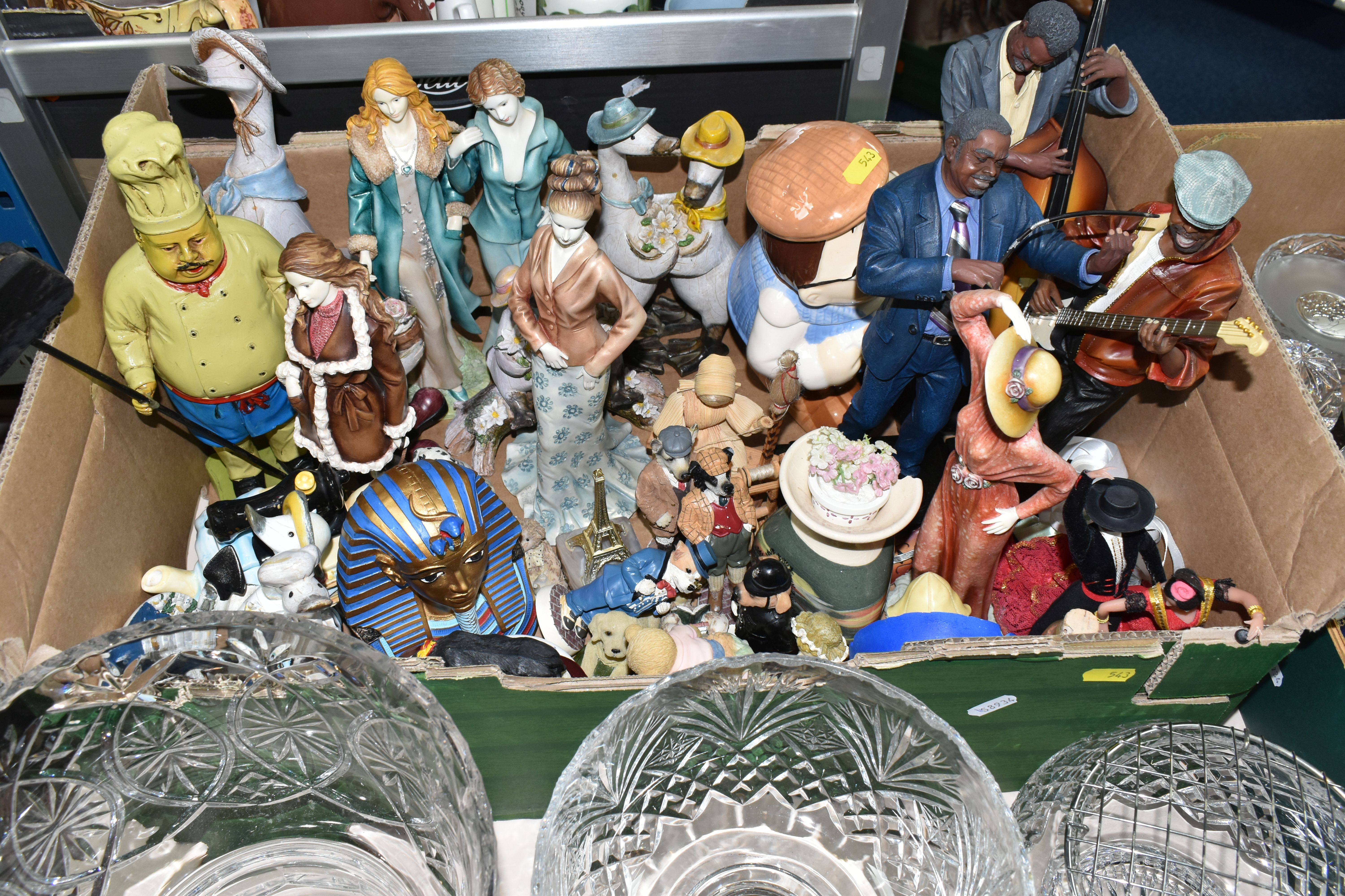 TWO BOXES AND LOOSE GLASSWARE, PIN BADGES, RESIN FIGURES ETC, including three resin musician - Image 3 of 8