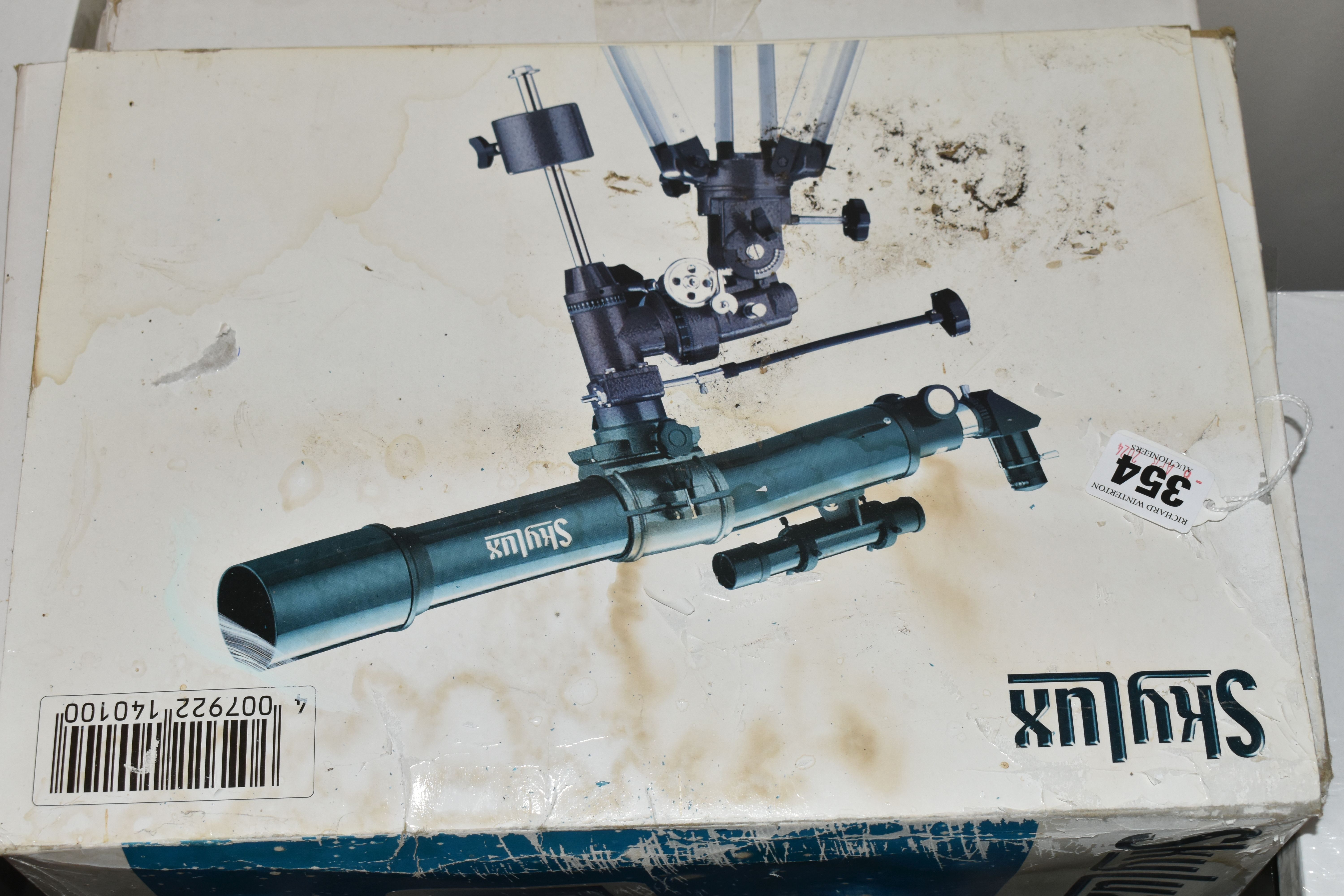 A BOXED 'SKYLUX' REFACTOR TELESCOPE, 70m f/7 on an equatorial mount and tripod, with instructions - Image 2 of 3