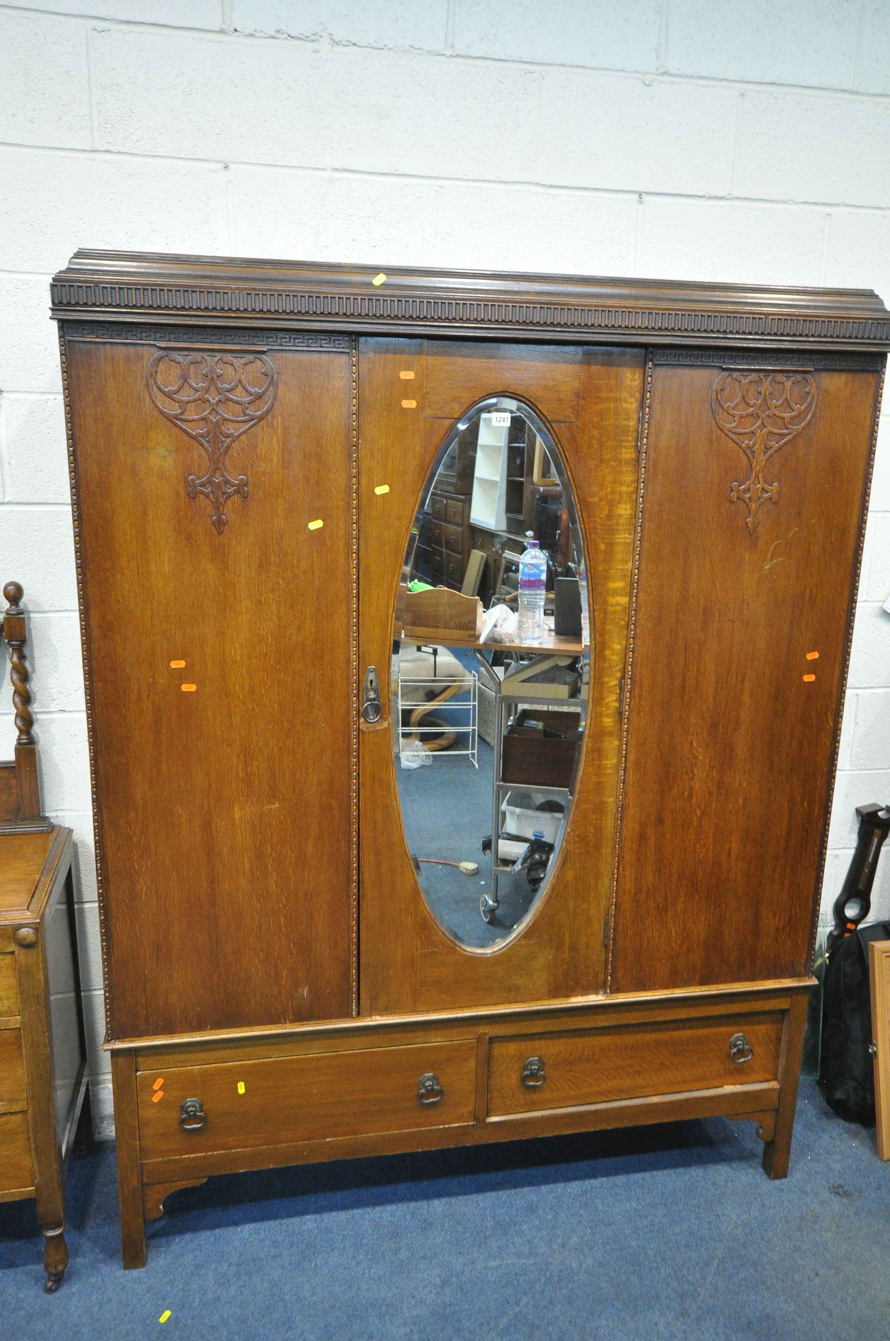 A 20TH CENTURY OAK TWO PIECE BEDROOM SUITE, comprising a single mirror door wardrobe, with two - Image 2 of 4