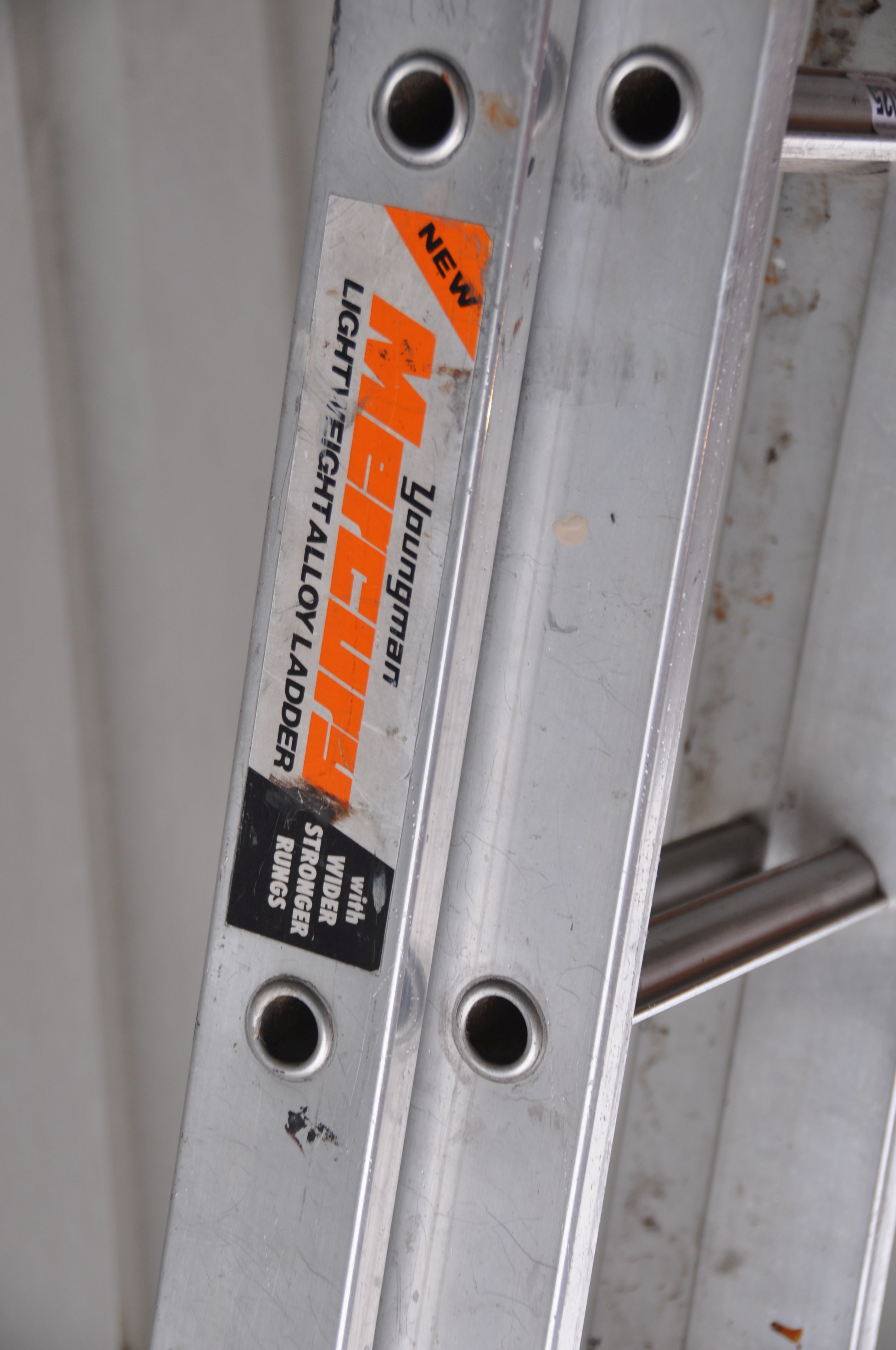 A YOUNGMAN ALUMINIUM DOUBLE EXTENSION LADDER with thirteen rungs to each 350cm length along with a - Image 2 of 3