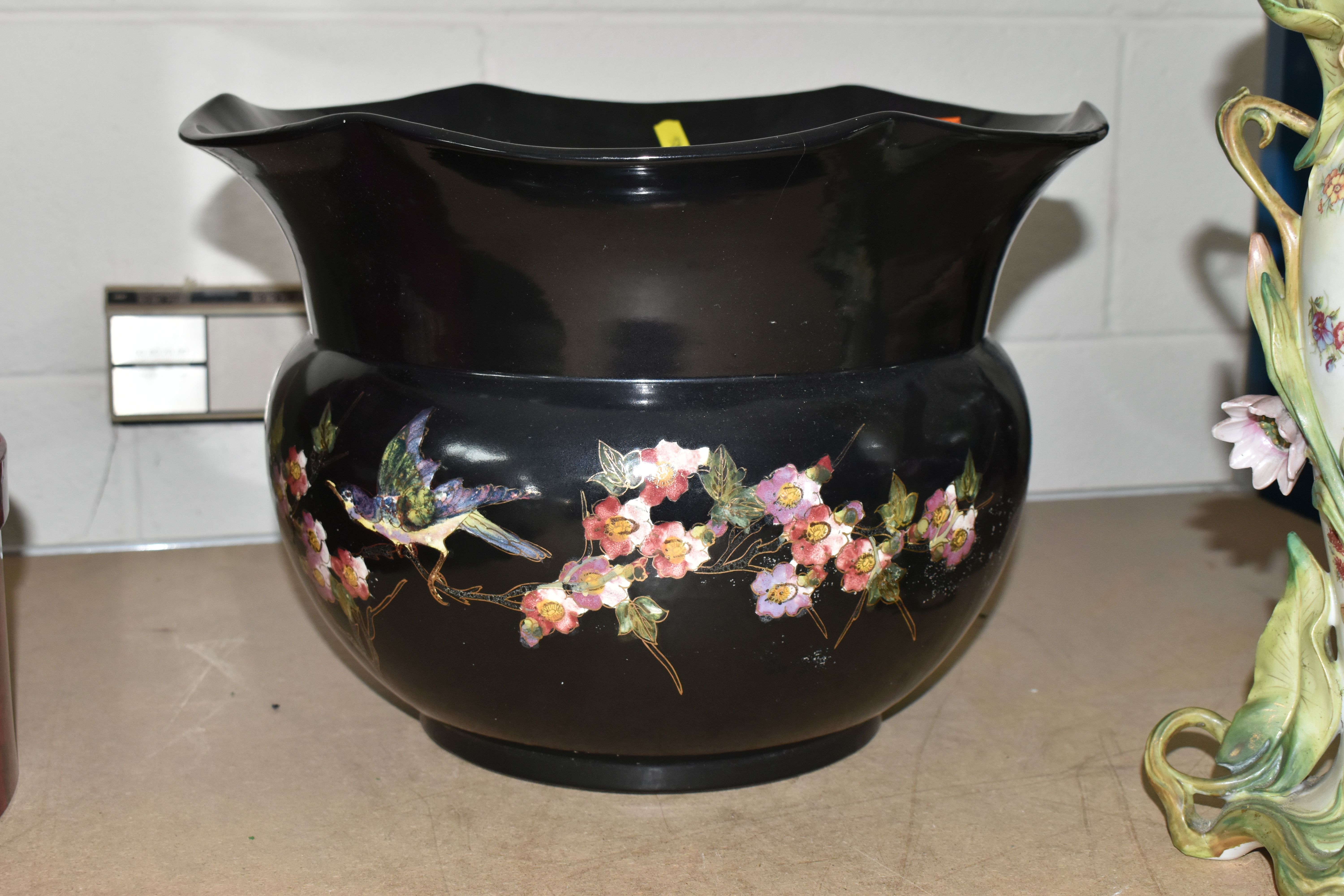 A LARGE BRETBY POTTERY JARDINIERE/PLANTER, decorated with pink and gilt floral design on a black - Image 9 of 9