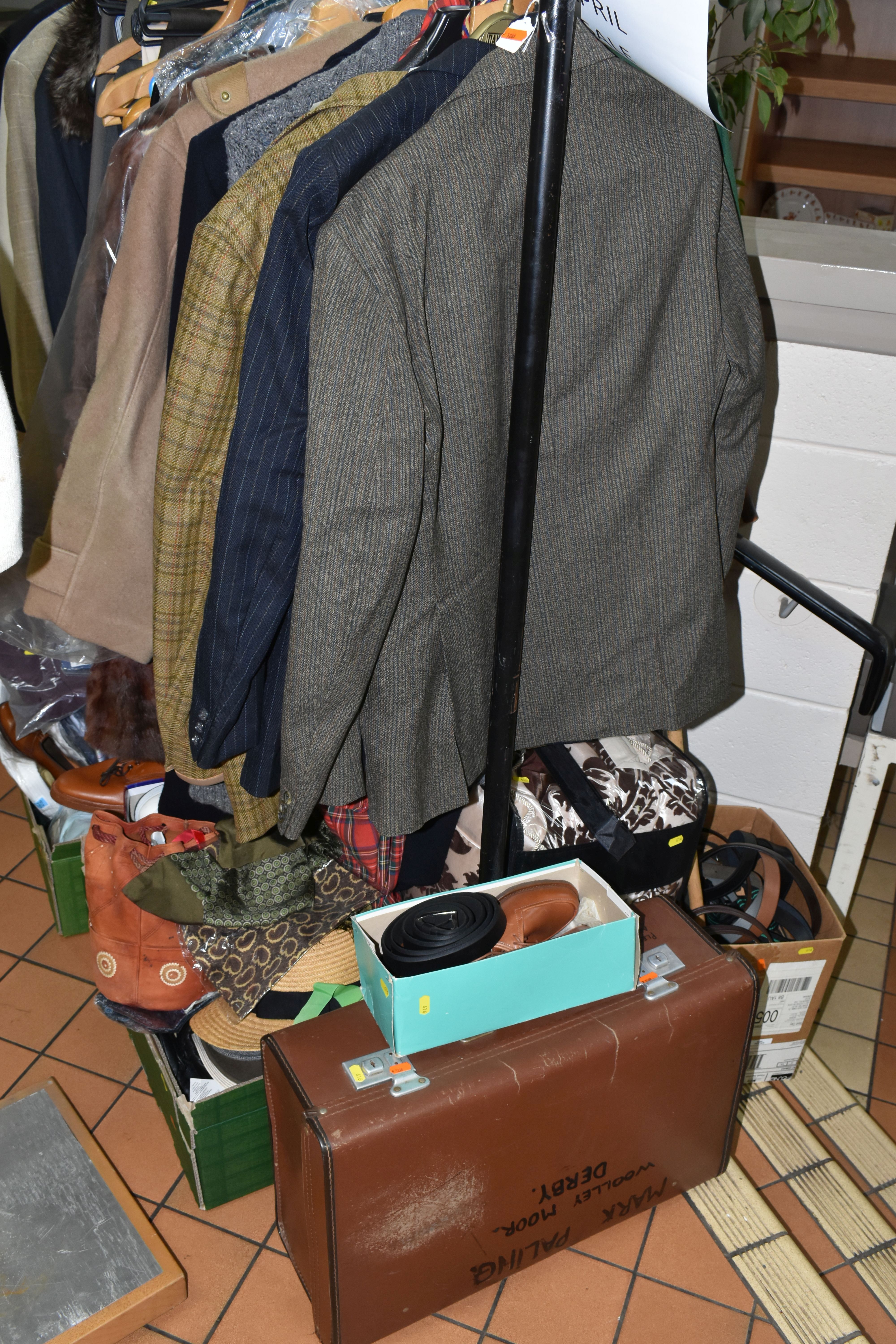 A QUANTITY OF LADIES AND GENTS CLOTHING, SUITCASES, BEDDING AND CLOTHING ACCESSORIES, the majority - Image 2 of 13