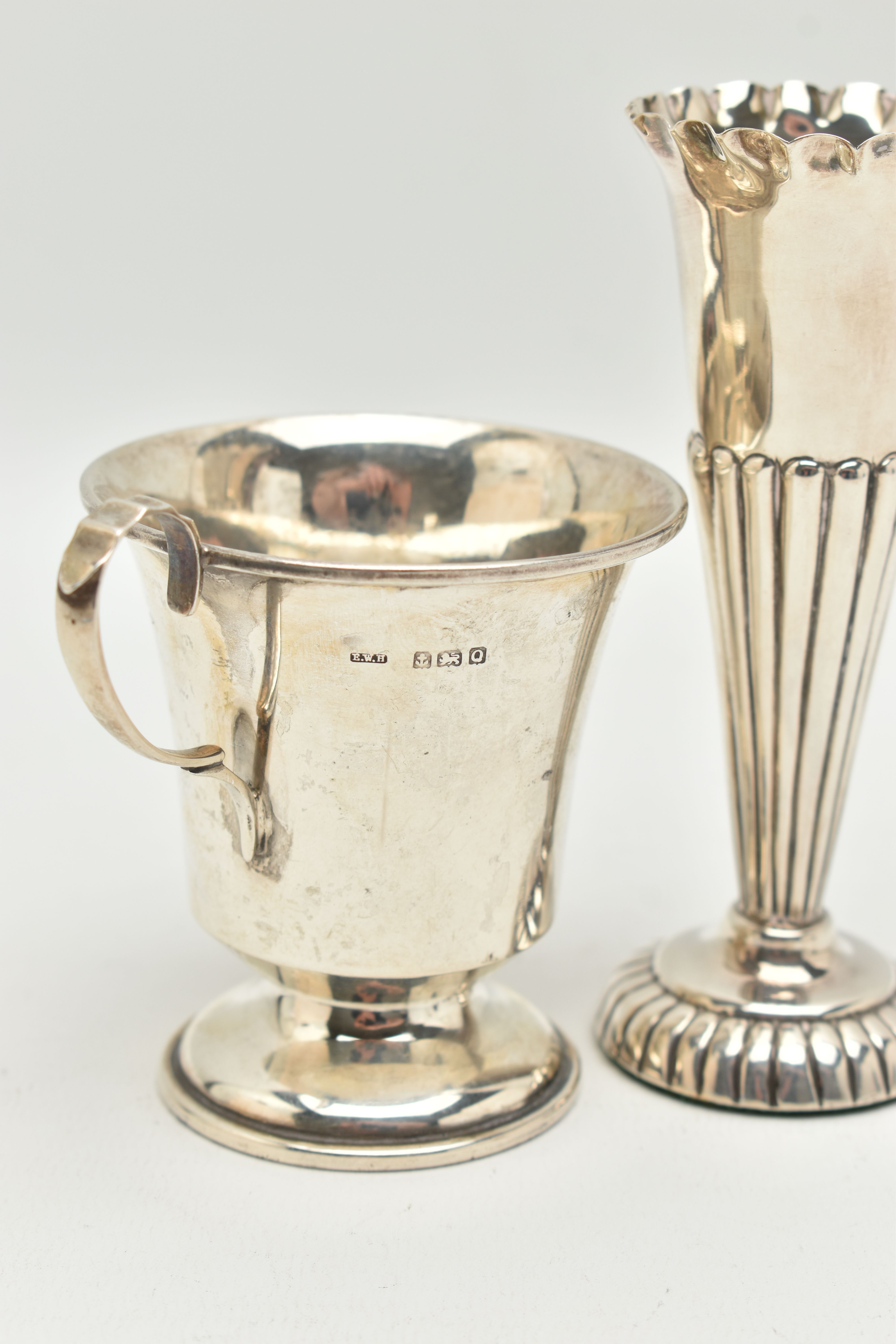 TWO ITEMS OF SILVER, to include a tapered stop reeded pattern posy vase, on a round weighted base, - Image 3 of 3