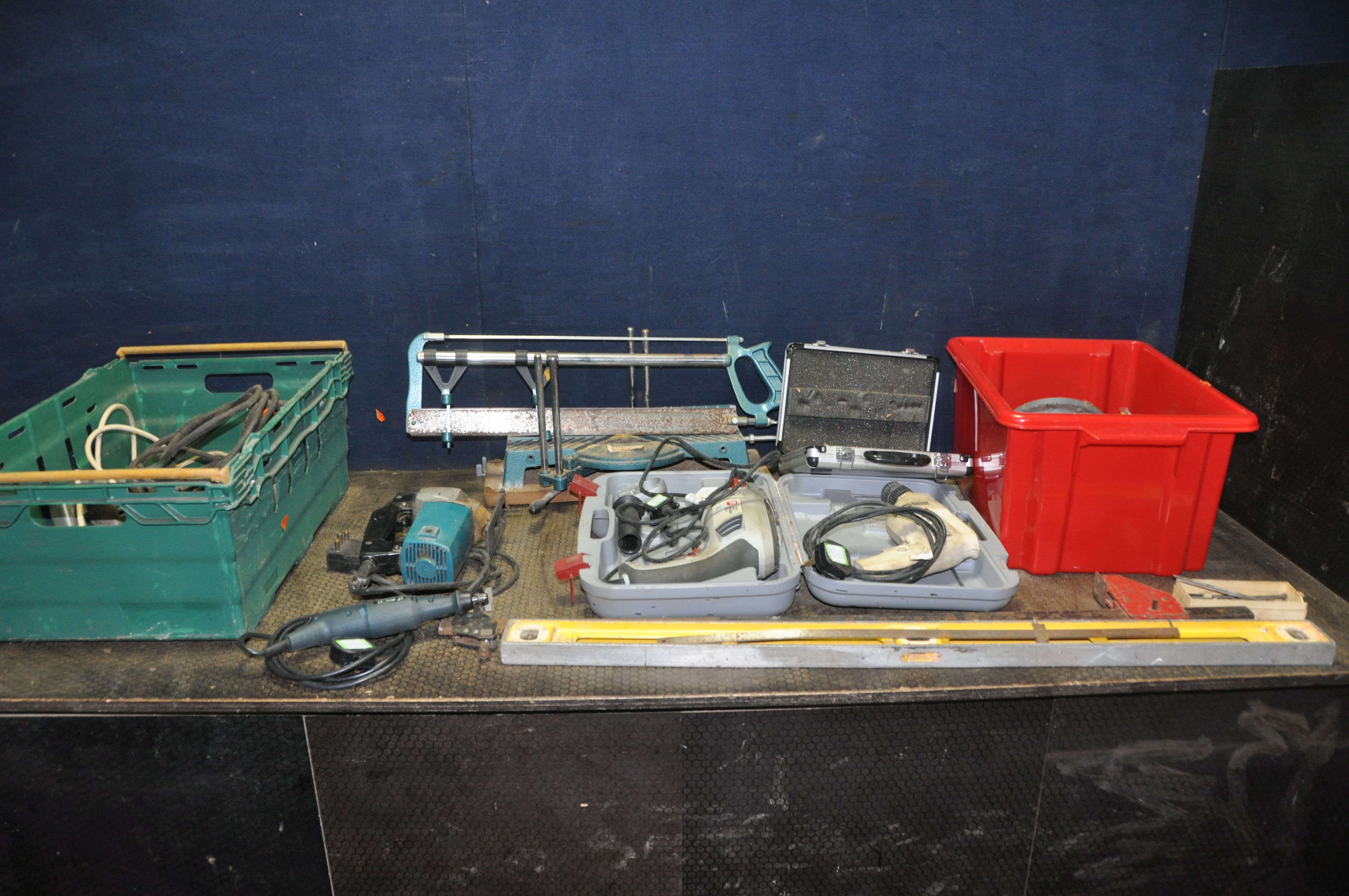 TWO TRAYS CONTAINING POWER AND HAND TOOLS including 110volt Makita jigsaw and a Duplex knibbler (
