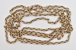 A YELLOW METAL LONGUARD BELCHER CHAIN, fitted with a spring clasp, unmarked, length 1220mm,