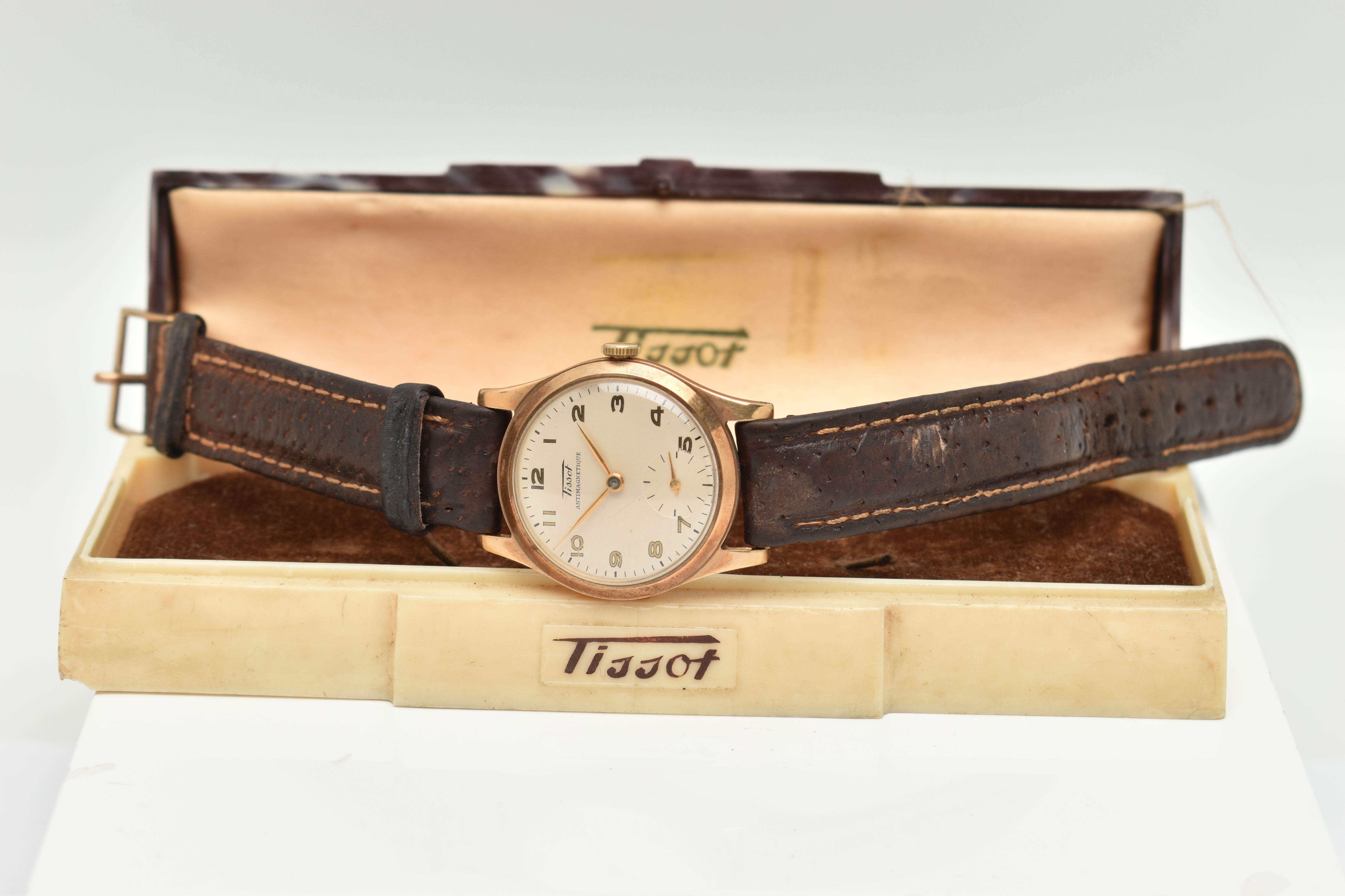 A GENTS BOXED 'TISSOT' WRISTWATCH, manual wind, round silver dial signed 'Tissot Antimagnetique', - Image 4 of 6