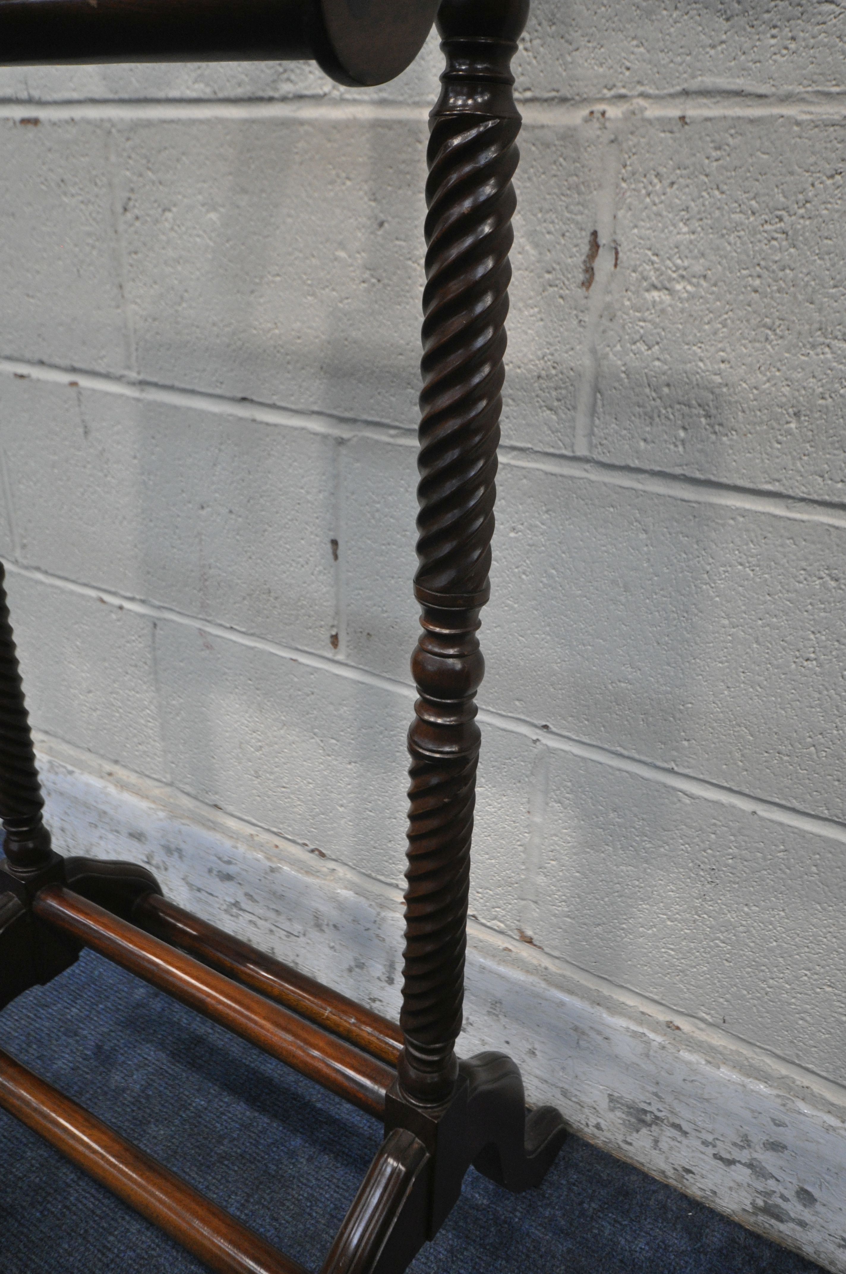 A 20TH CENTURY MAHOGANY GENTLEMAN'S VALET STAND, with jacket holder cuff link tray and two - Image 3 of 4