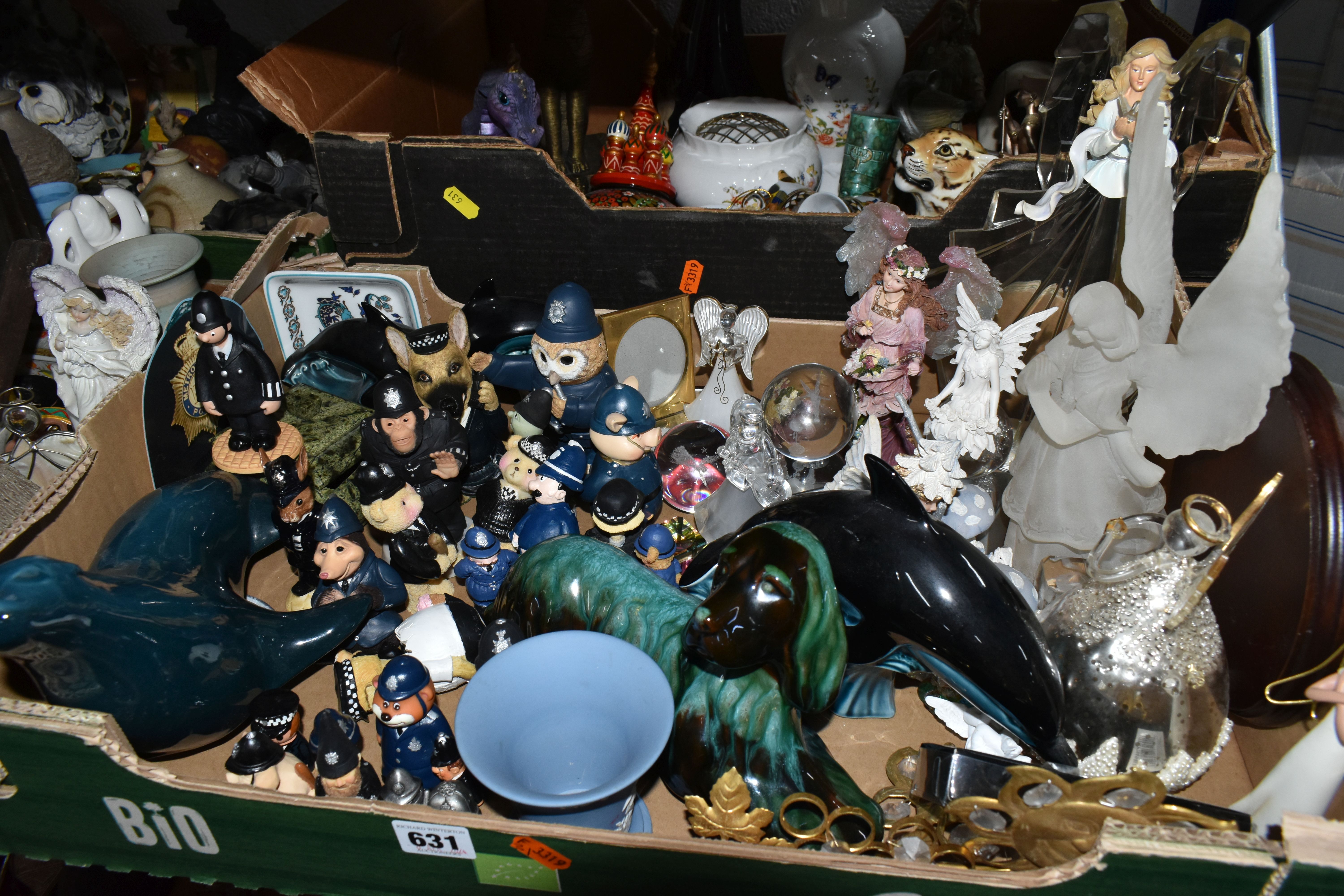 FOUR BOXES OF ORNAMENTS AND CERAMICS, to include three Poole Pottery Dolphin figurines, a Wedgwood - Bild 2 aus 7