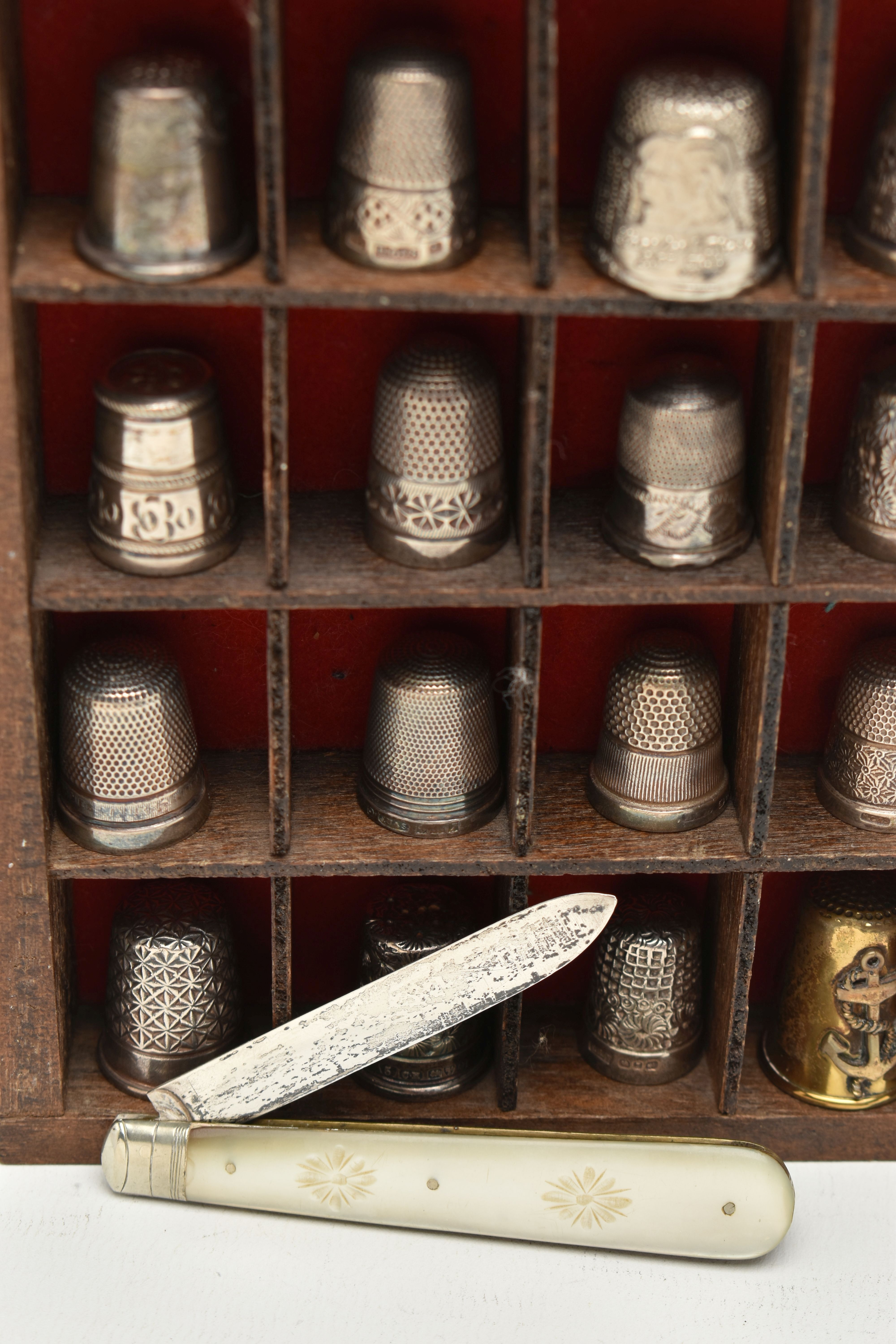 FOURTEEN SILVER THIMBLES AND OTHERS, two hallmarked 'Charles Horner' Chester, twelve with full - Image 5 of 6