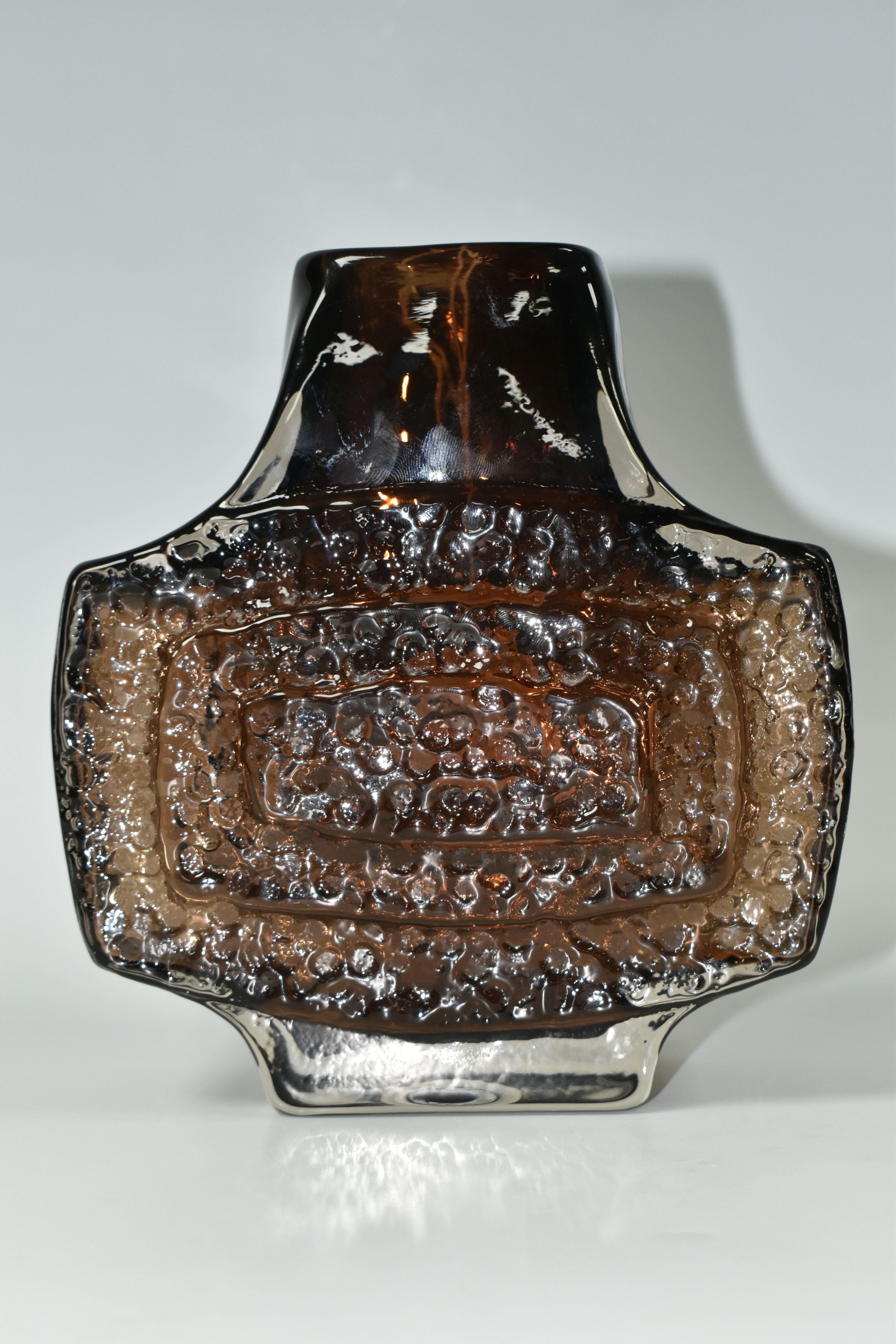 A WHITEFRIARS CINNAMON T.V VASE, designed by Geoffrey Baxter, height 17.5cm x width 16cm (1) ( - Image 3 of 6