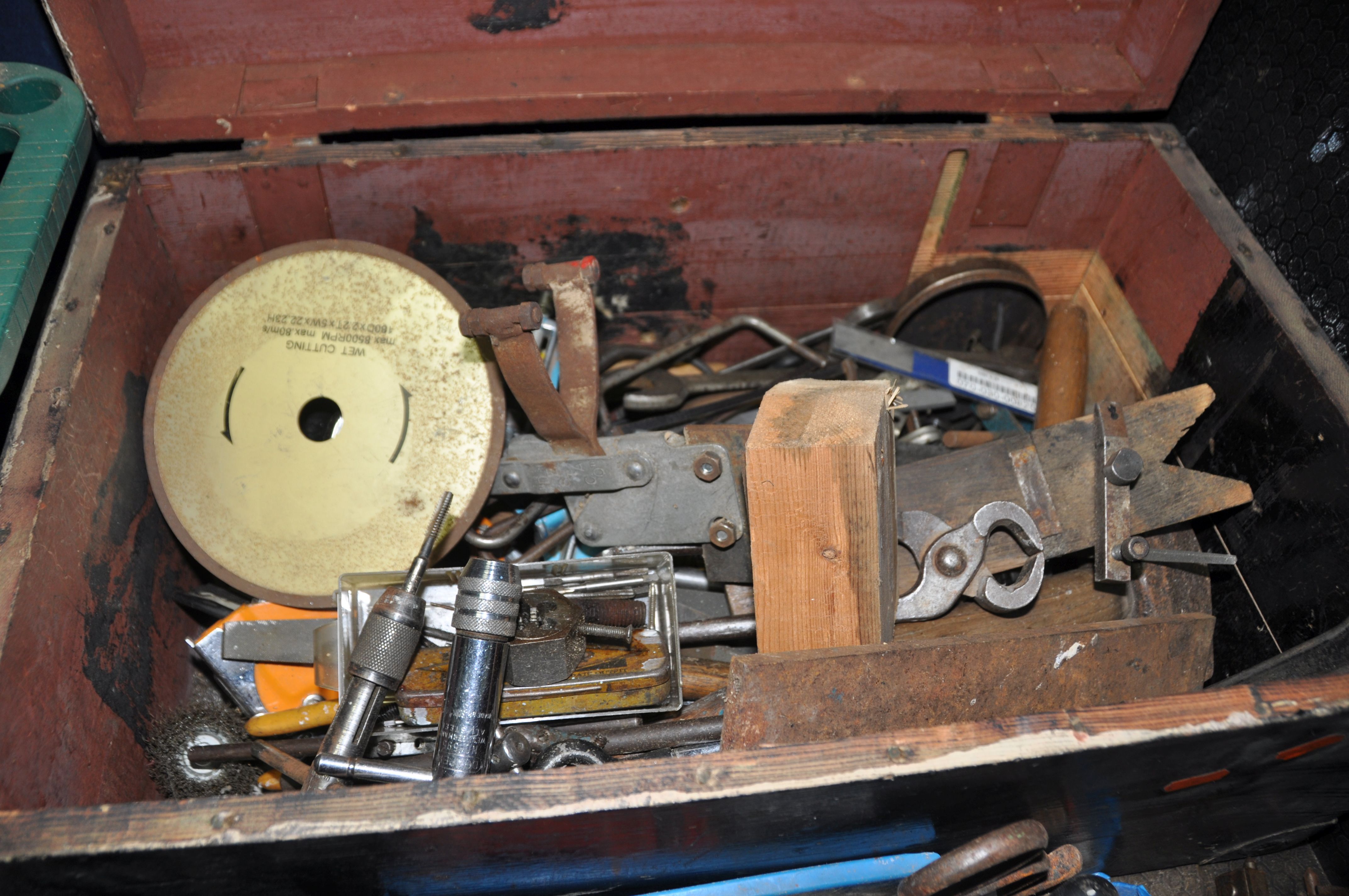 A WOODEN BOX, A TRAY AND TWO PLASTIC BOXES CONTAINING TOOLS including files, rasps, taps and dies - Image 6 of 6