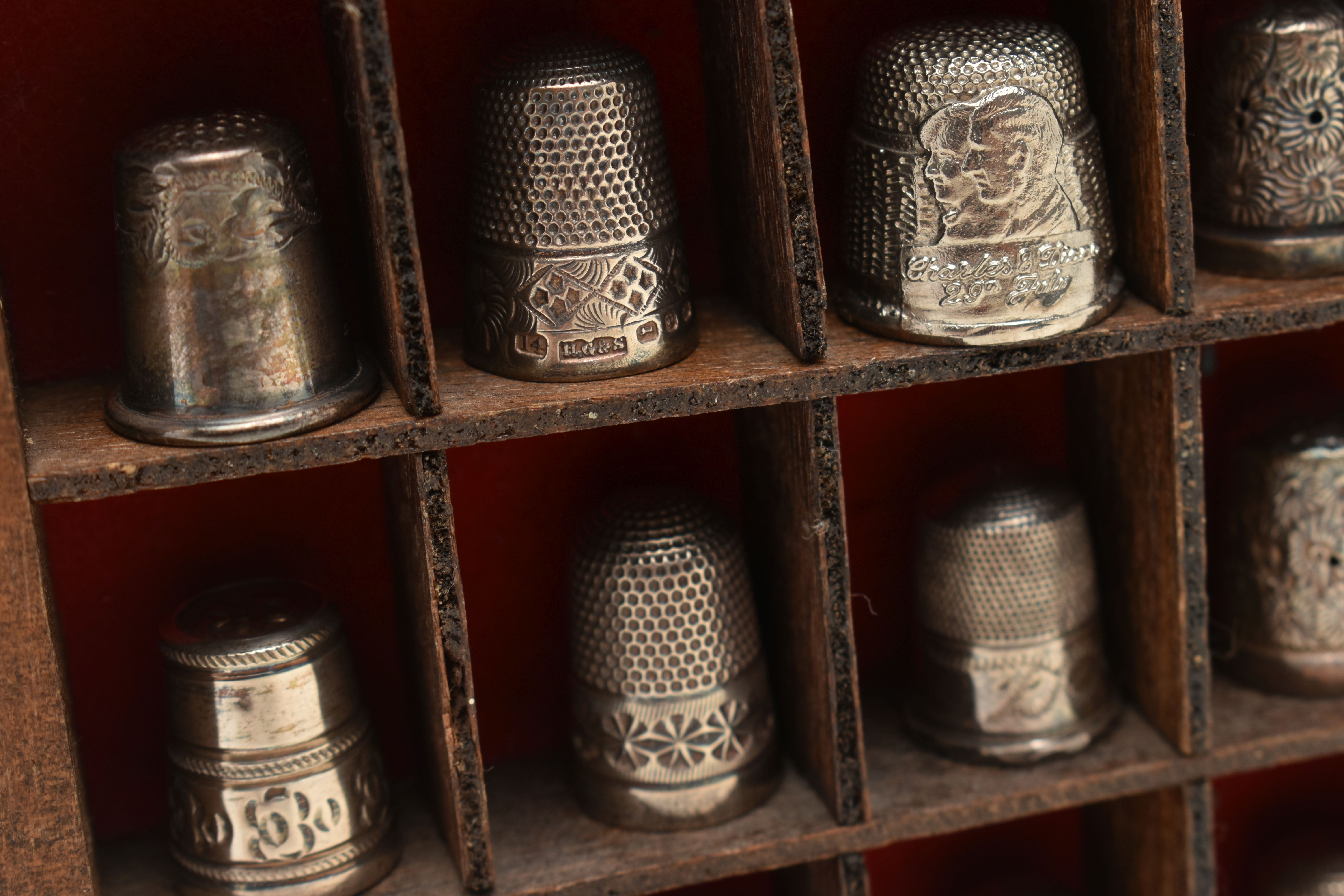 FOURTEEN SILVER THIMBLES AND OTHERS, two hallmarked 'Charles Horner' Chester, twelve with full - Image 6 of 6