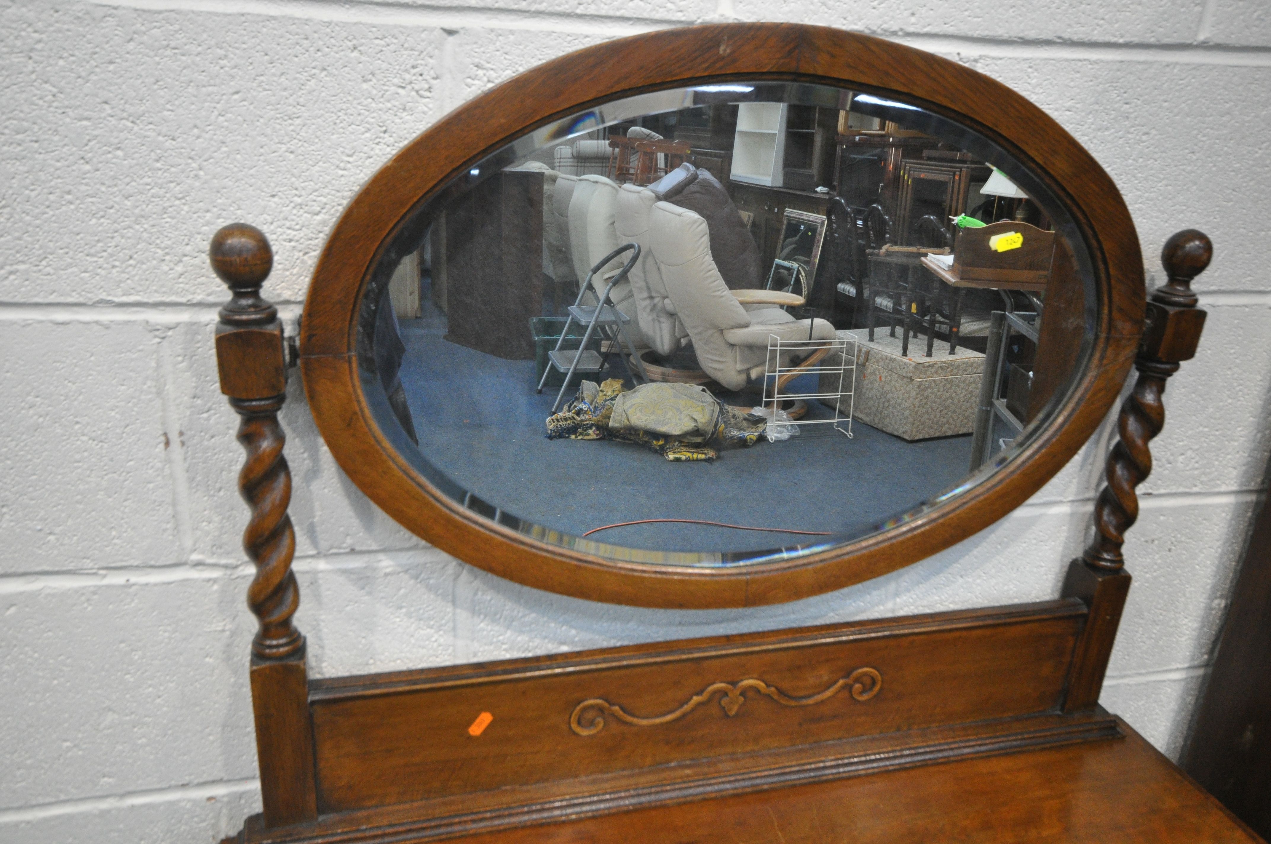 A 20TH CENTURY OAK TWO PIECE BEDROOM SUITE, comprising a single mirror door wardrobe, with two - Image 4 of 4