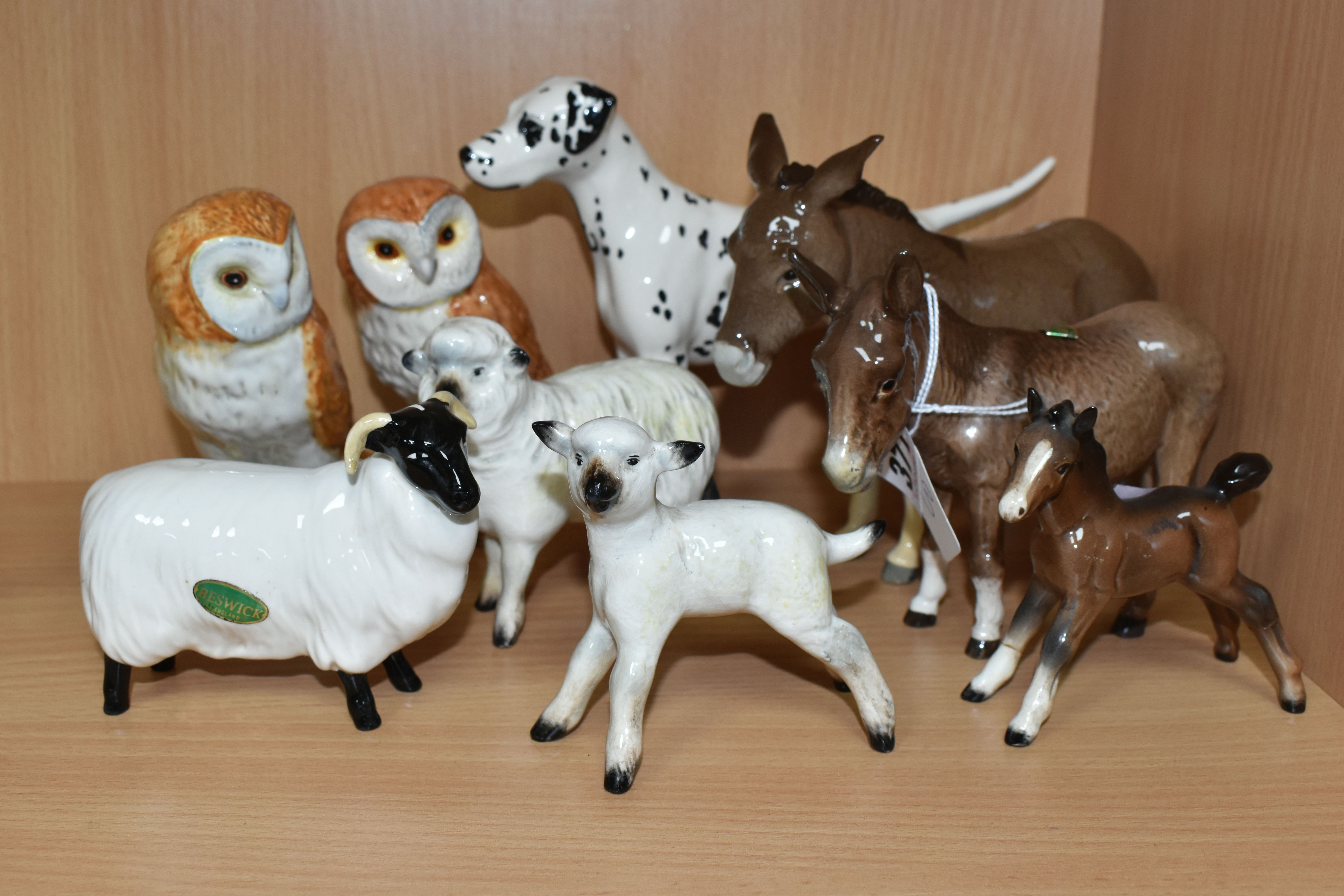 A GROUP OF BESWICK ANIMALS, comprising two donkeys, Donkey foal, height 11cm and Donkey no.2267A, - Image 5 of 10